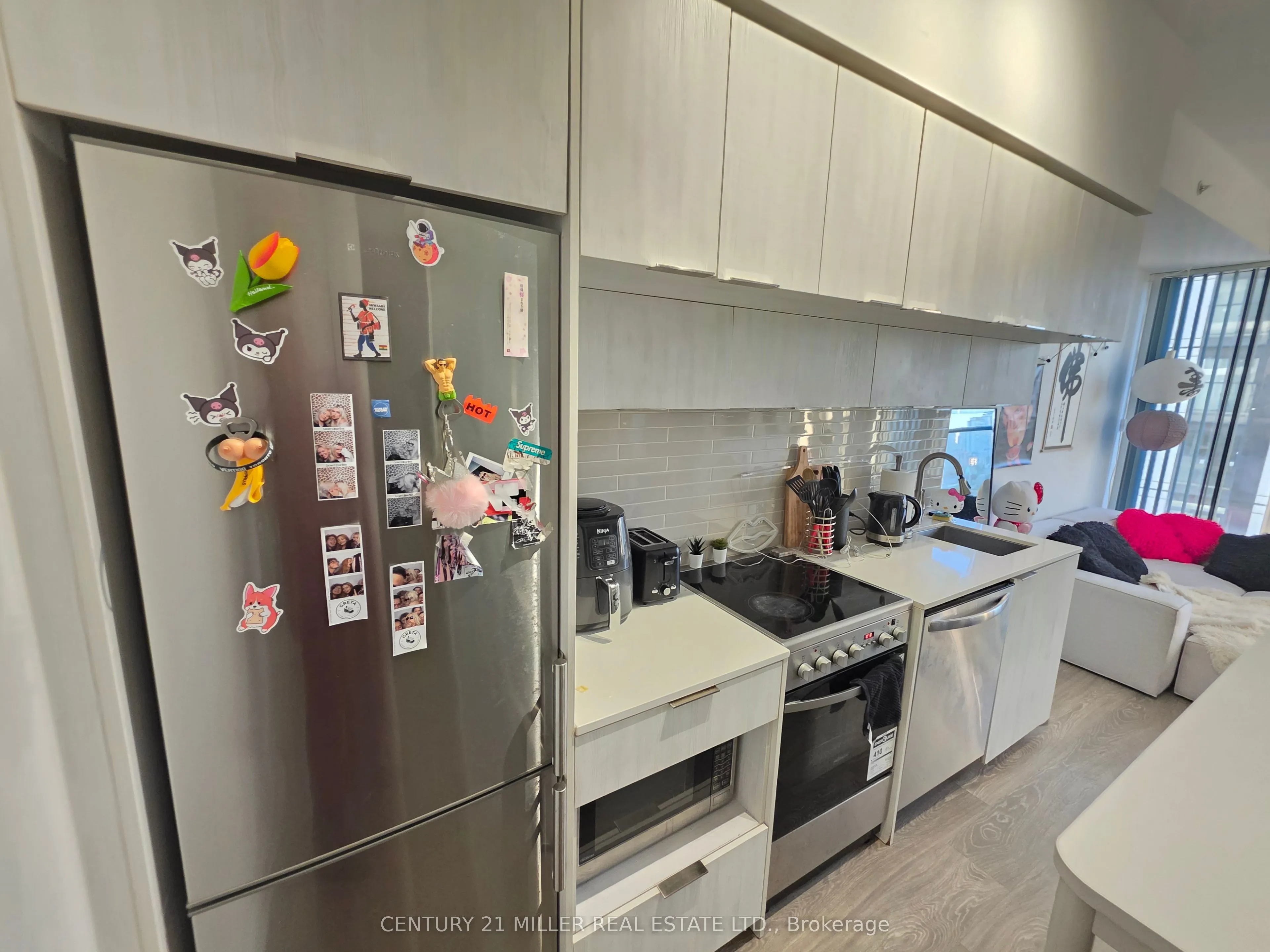 181 Dundas Street E, #3001