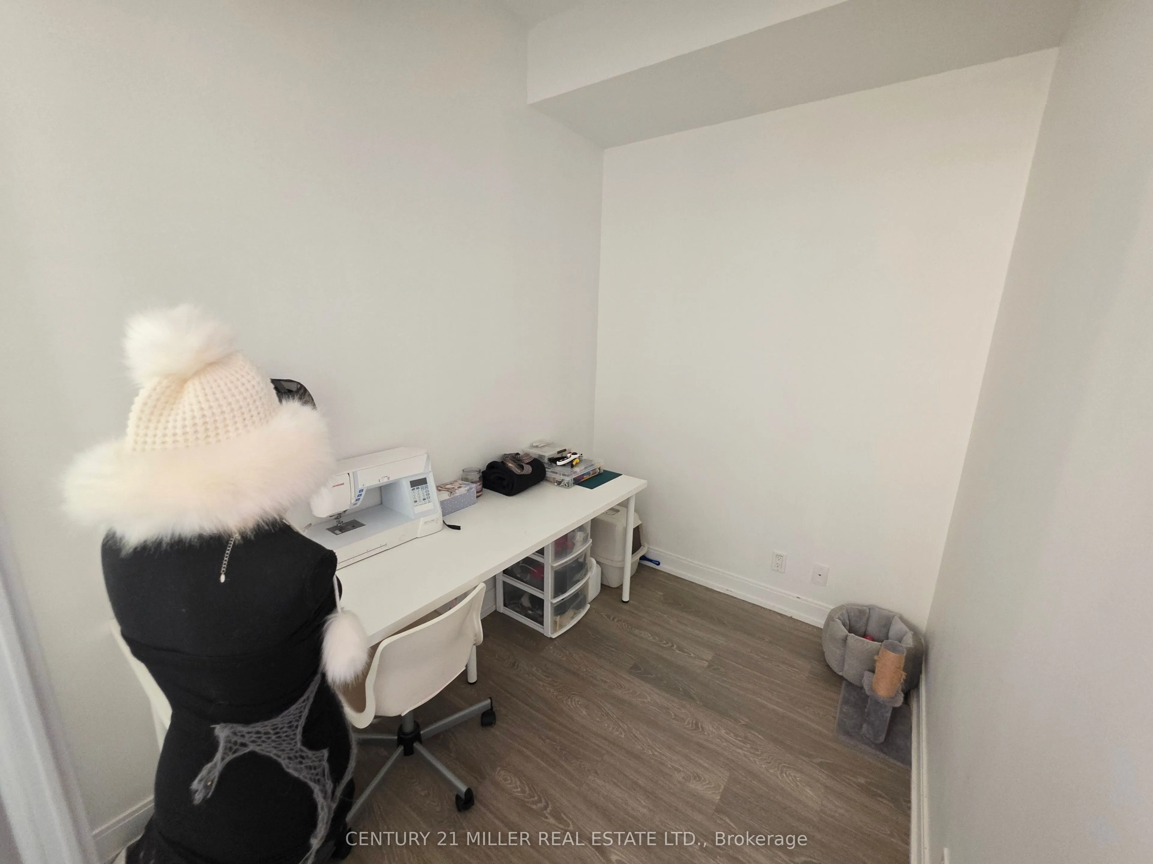 181 Dundas Street E, #3001