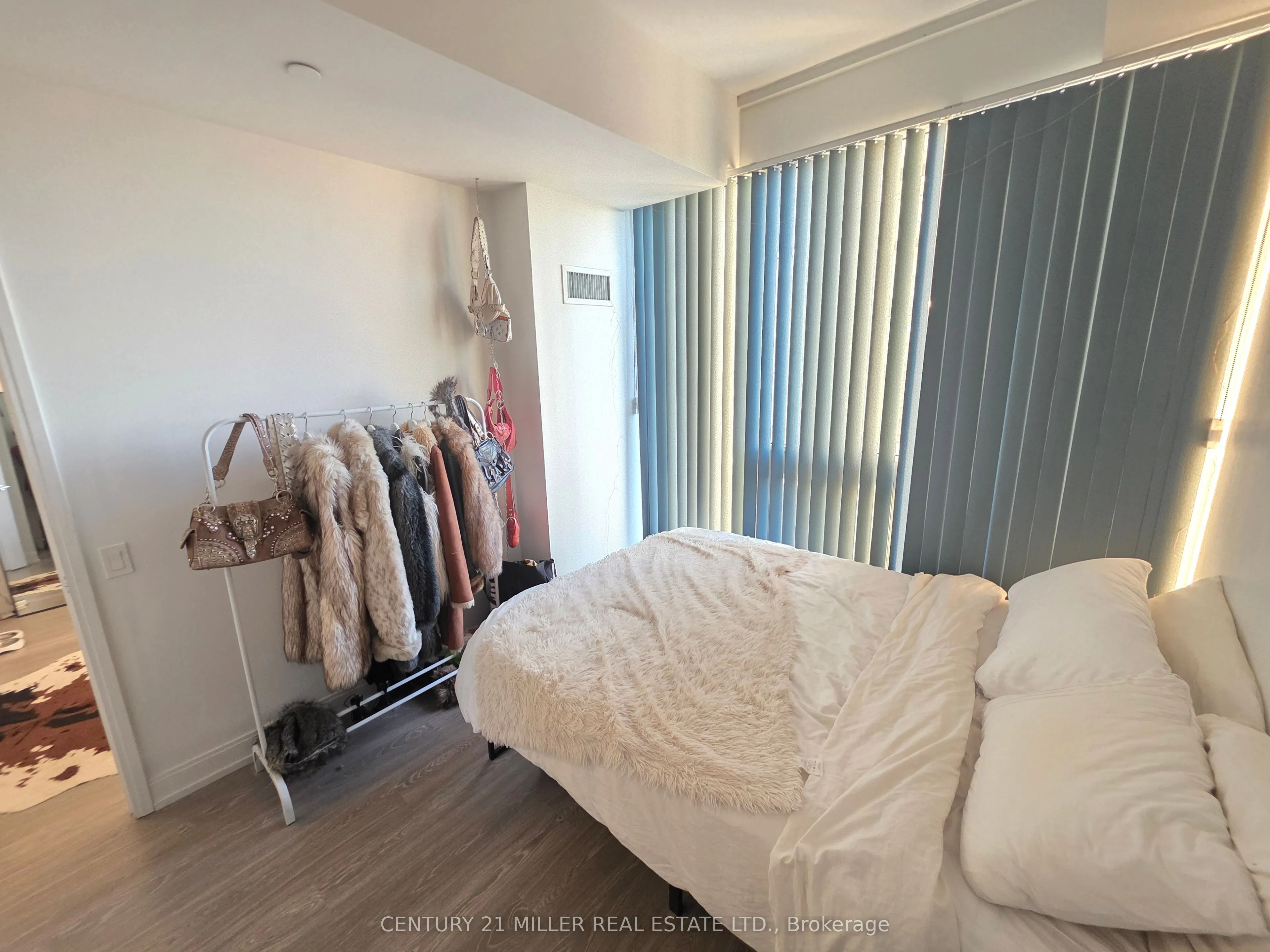 181 Dundas Street E, #3001