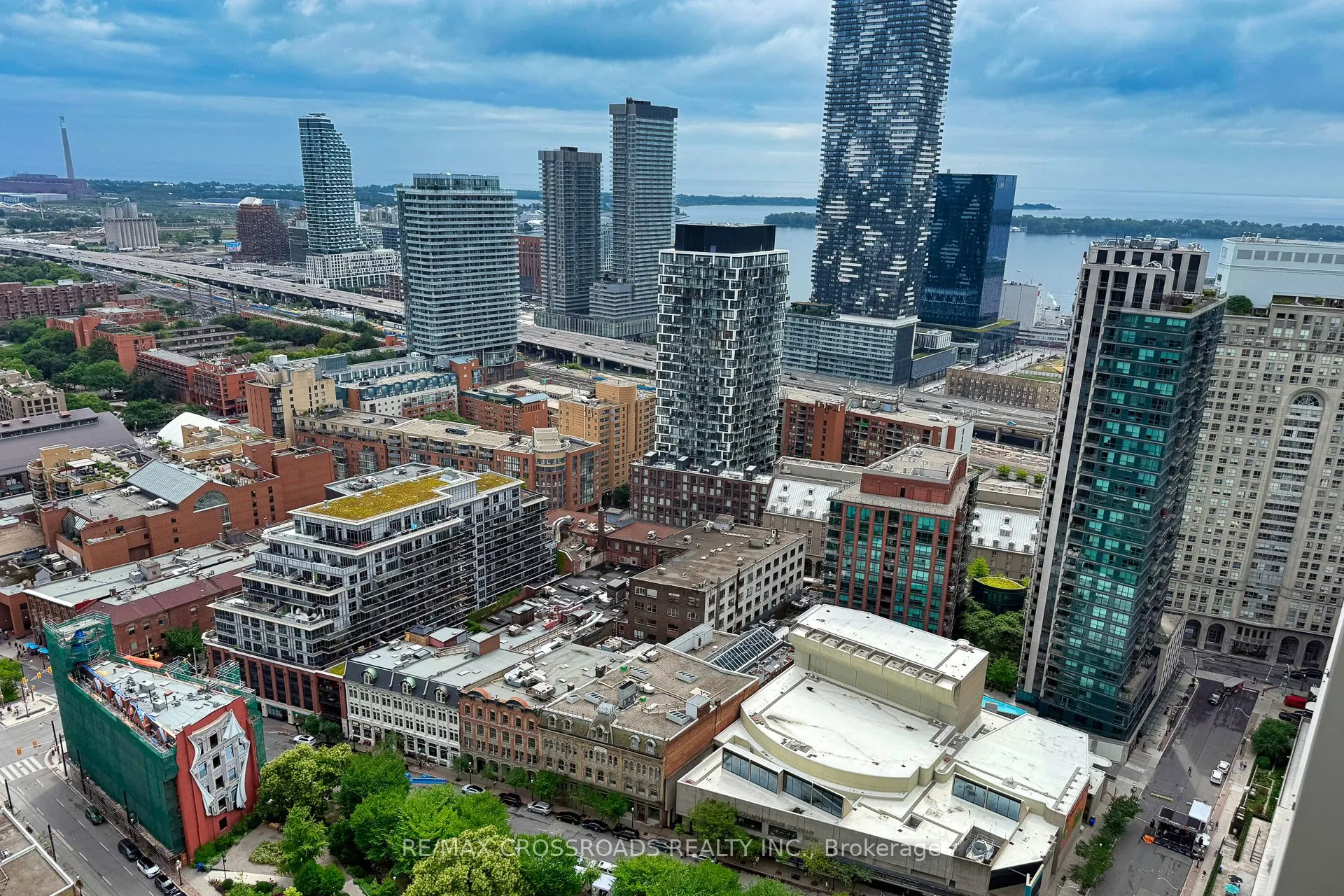 88 Scott Street, #3405