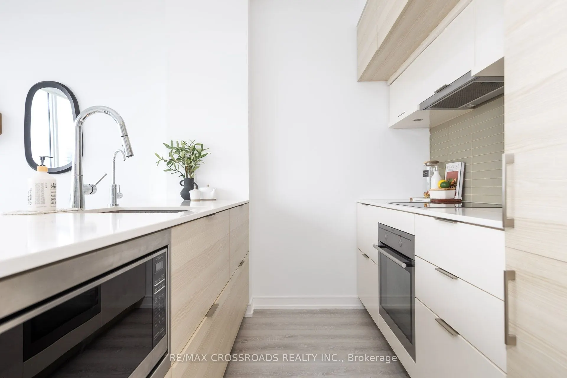 88 Scott Street, #3405