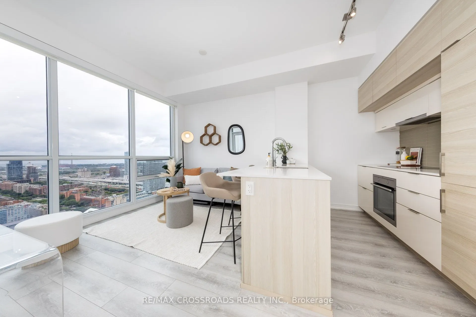 88 Scott Street, #3405