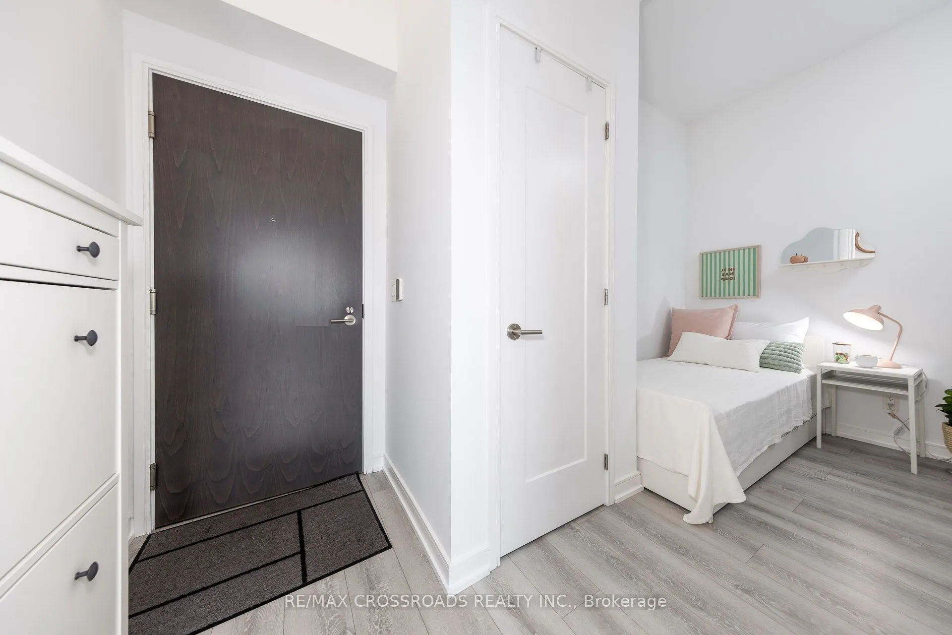 88 Scott Street, #3405