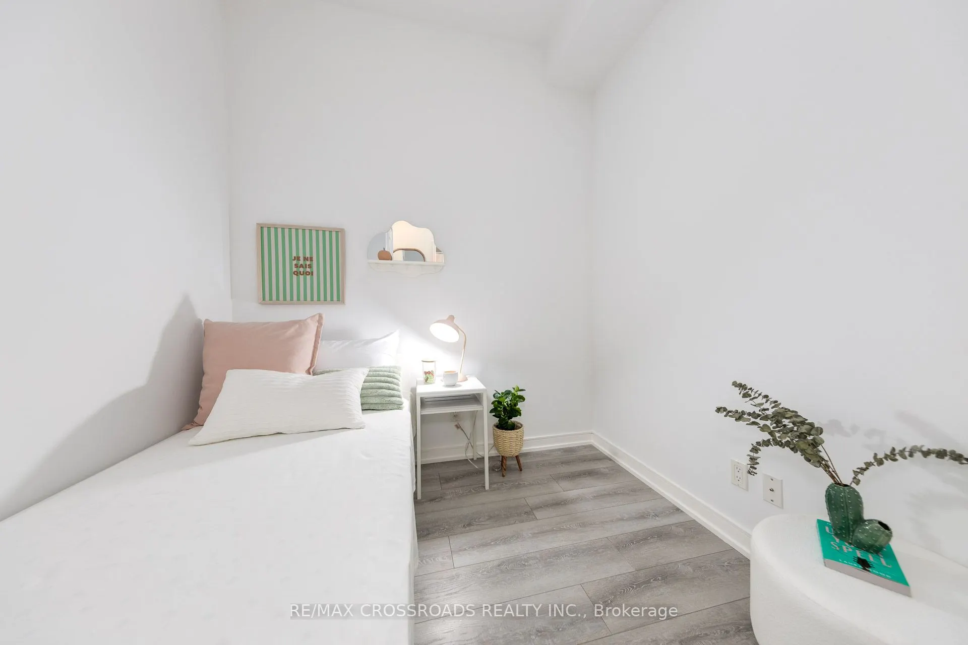 88 Scott Street, #3405