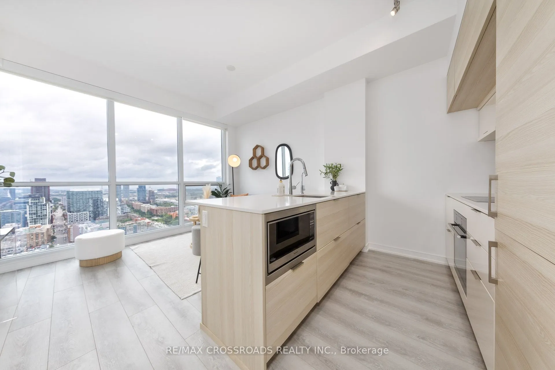 88 Scott Street, #3405
