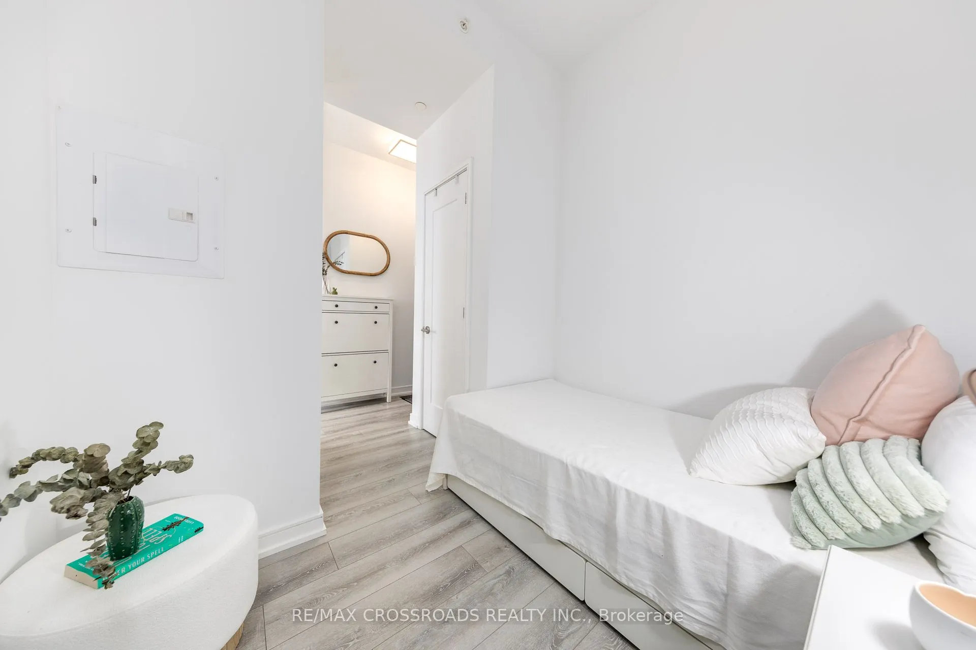 88 Scott Street, #3405