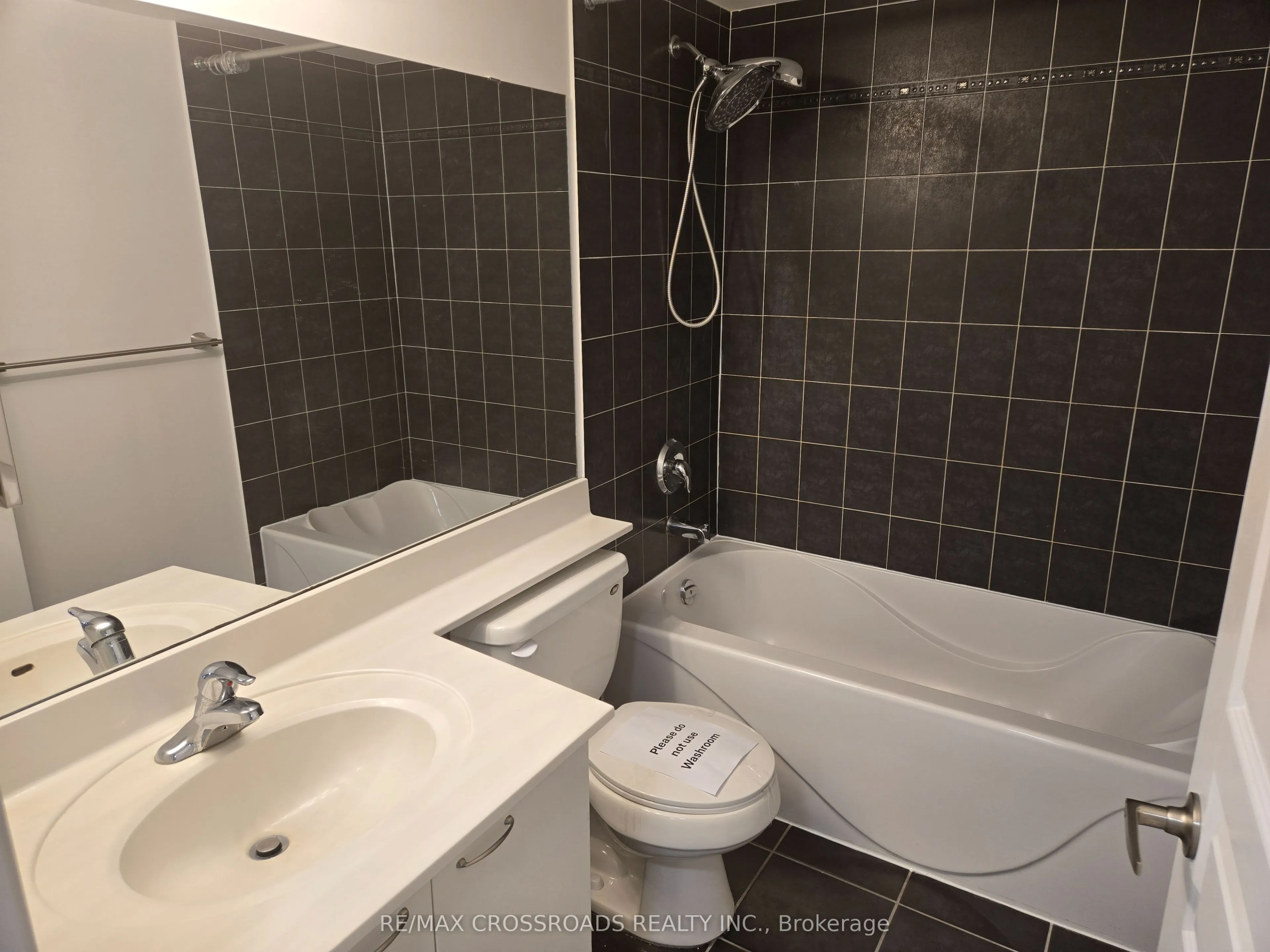 509 Beecroft Road, #1512