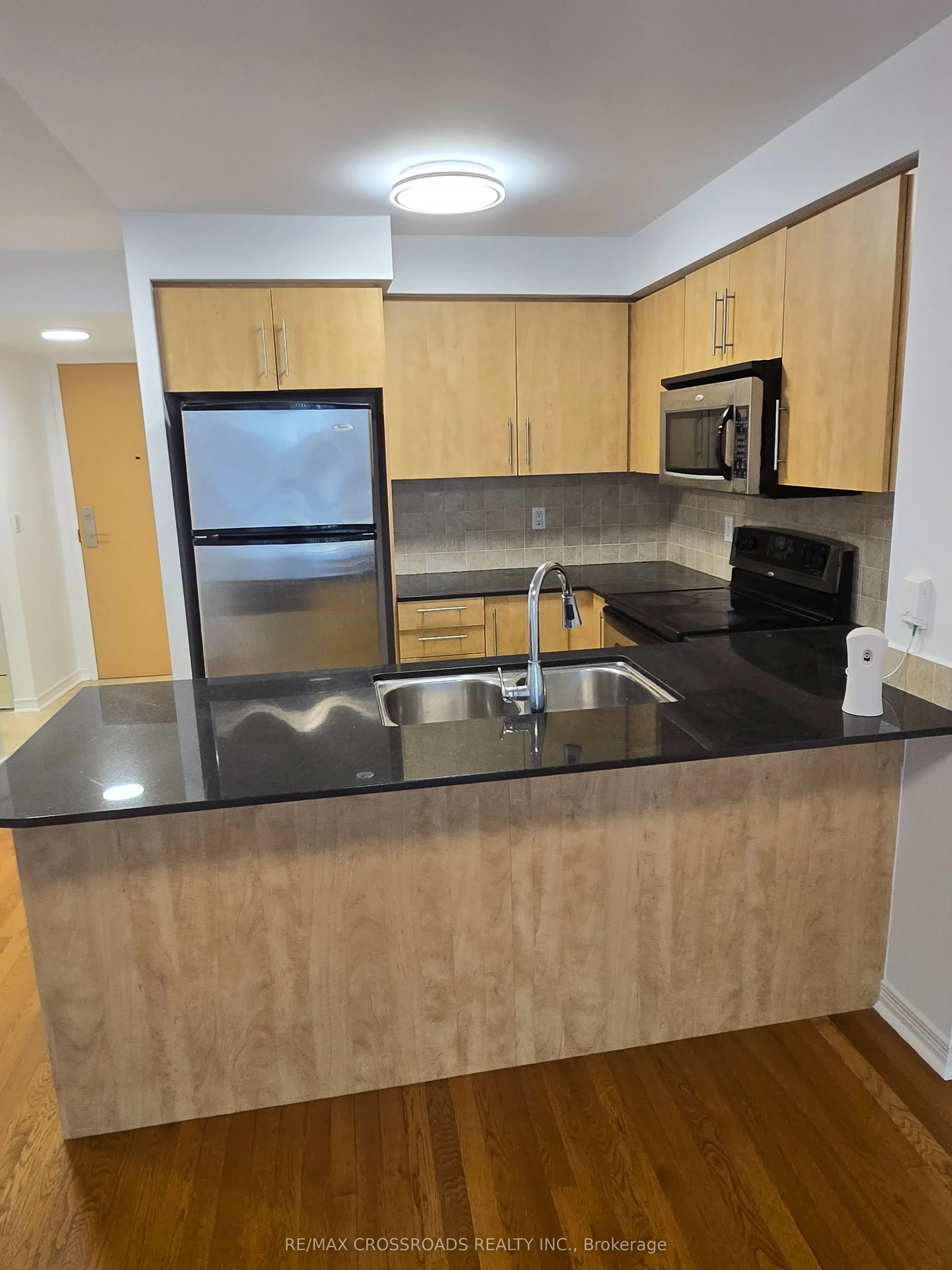 509 Beecroft Road, #1512