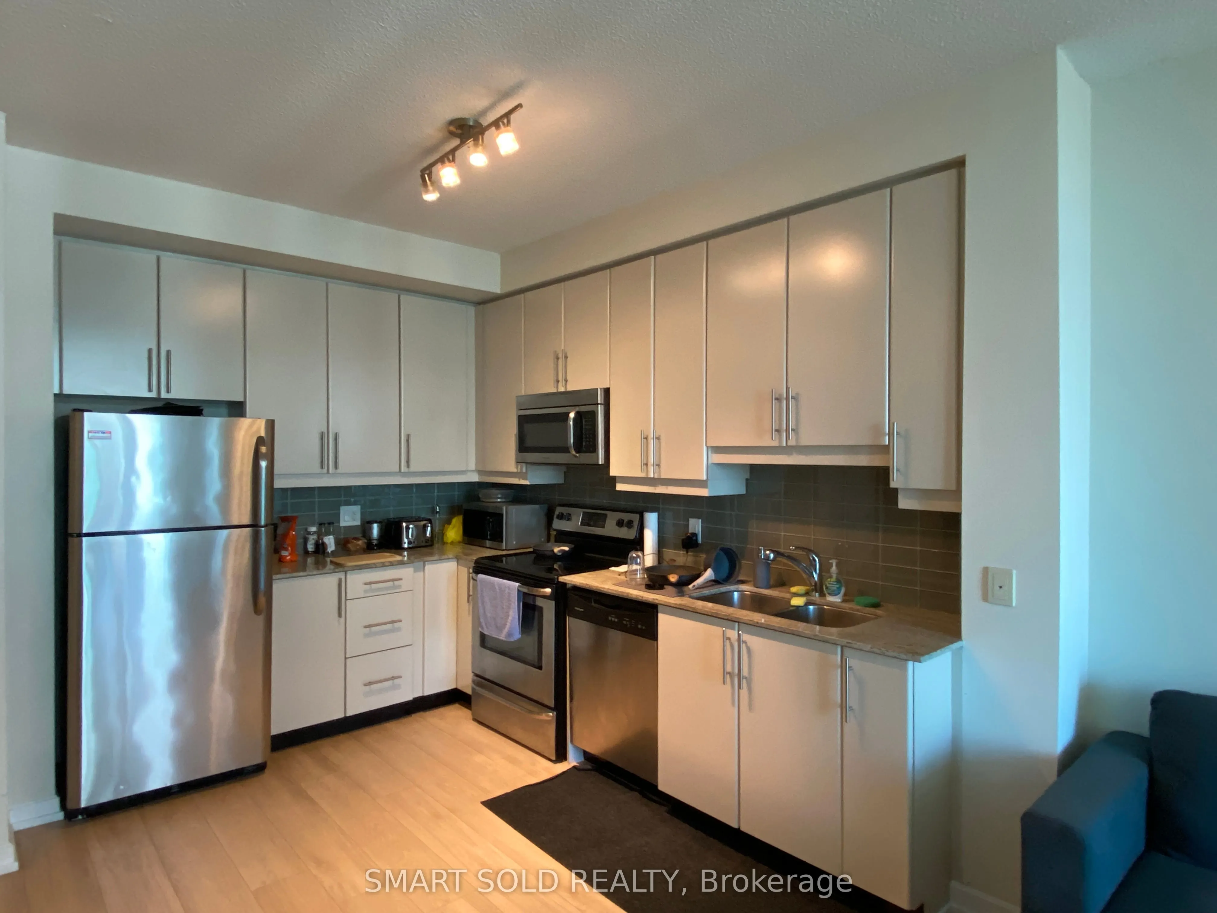 33 Bay Street, #2807