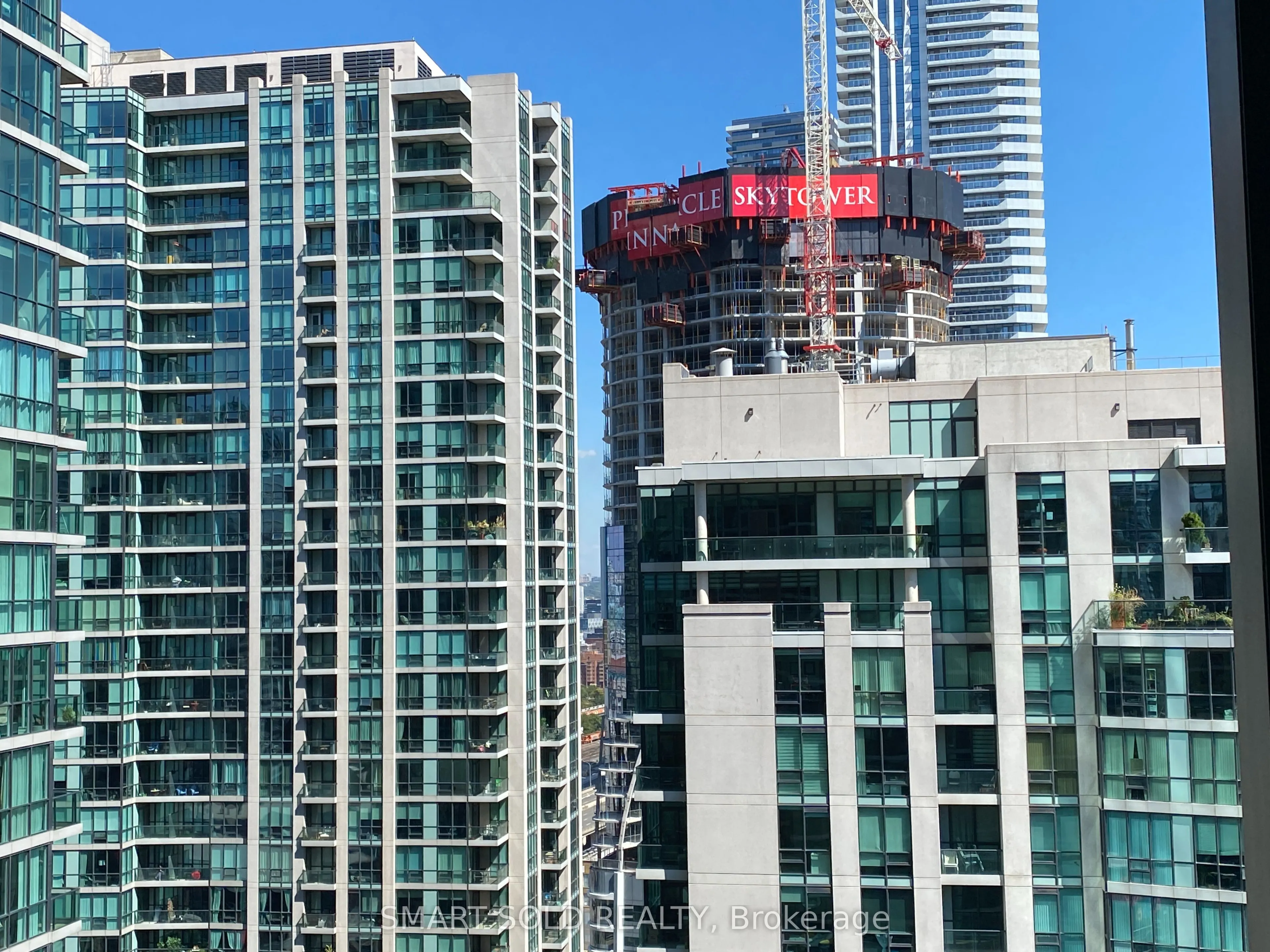 33 Bay Street, #2807