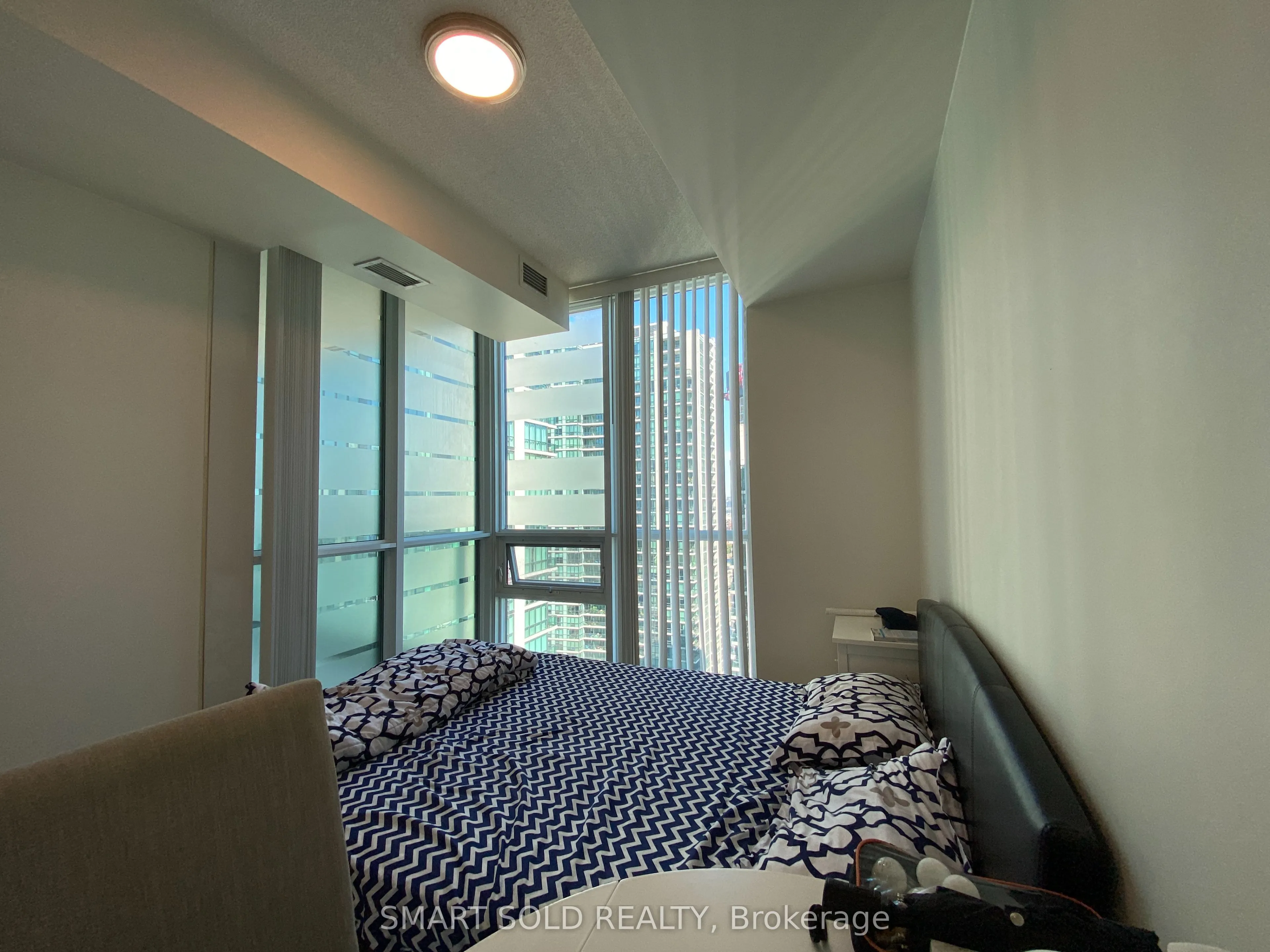 33 Bay Street, #2807