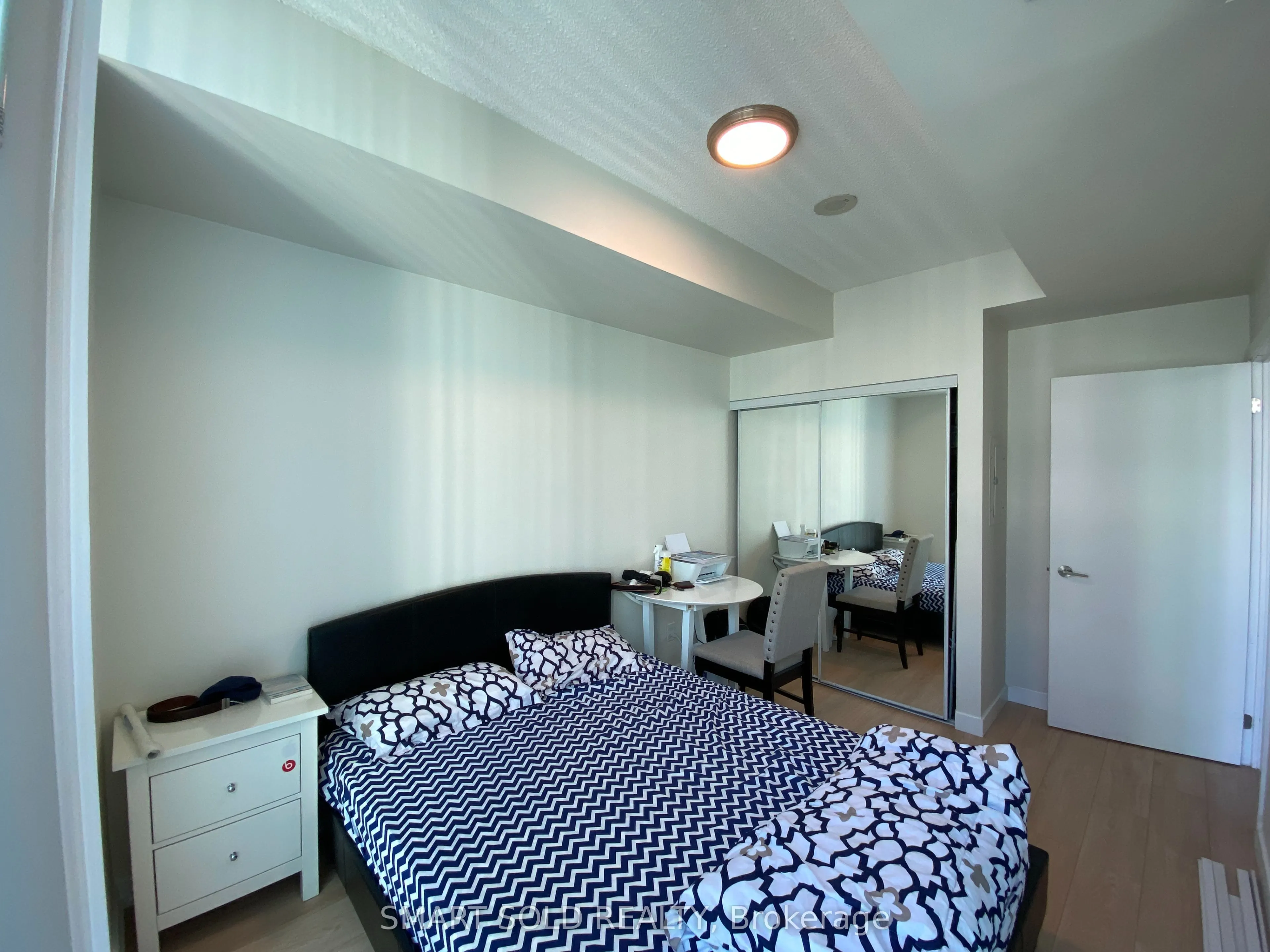 33 Bay Street, #2807