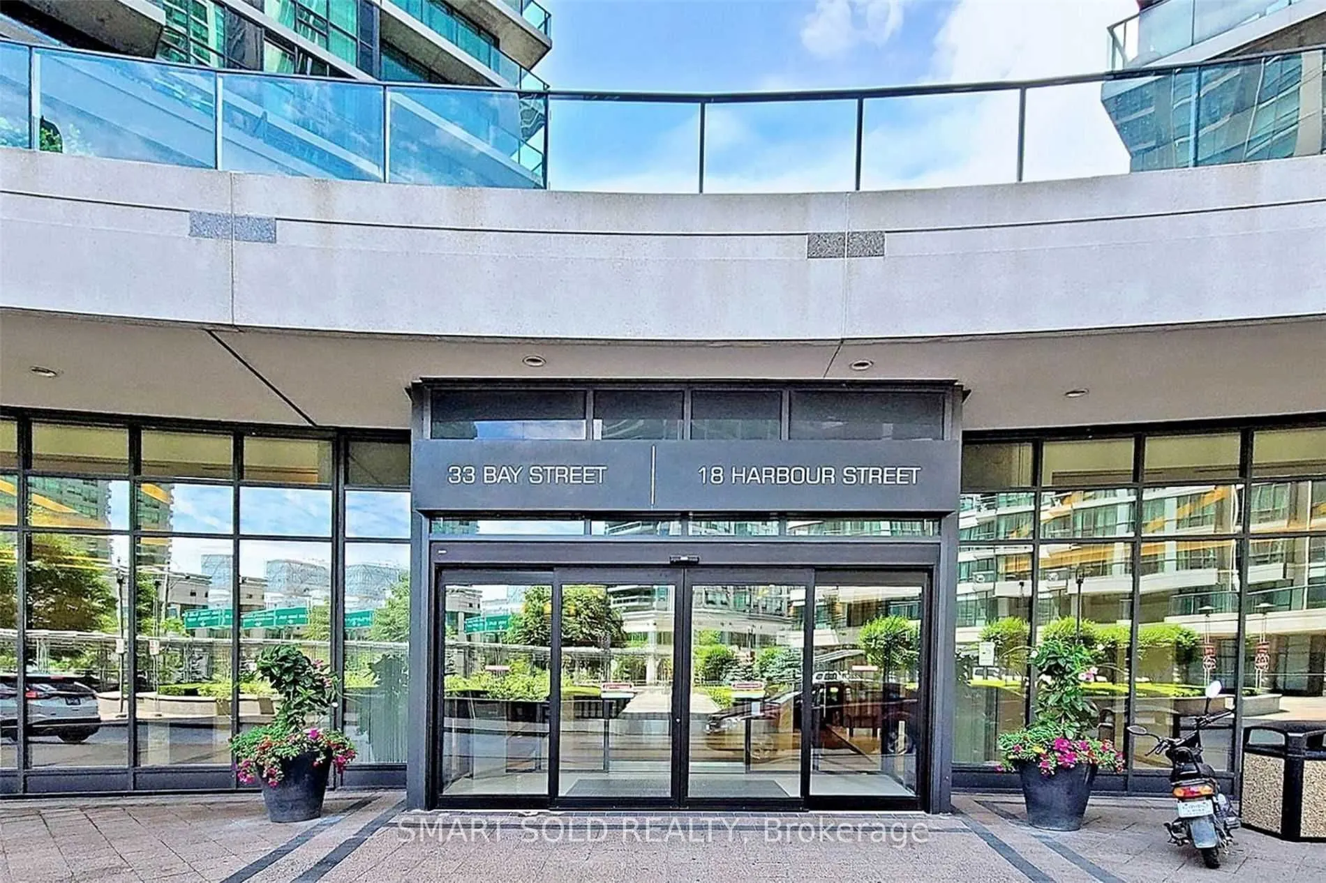 33 Bay Street, #2807