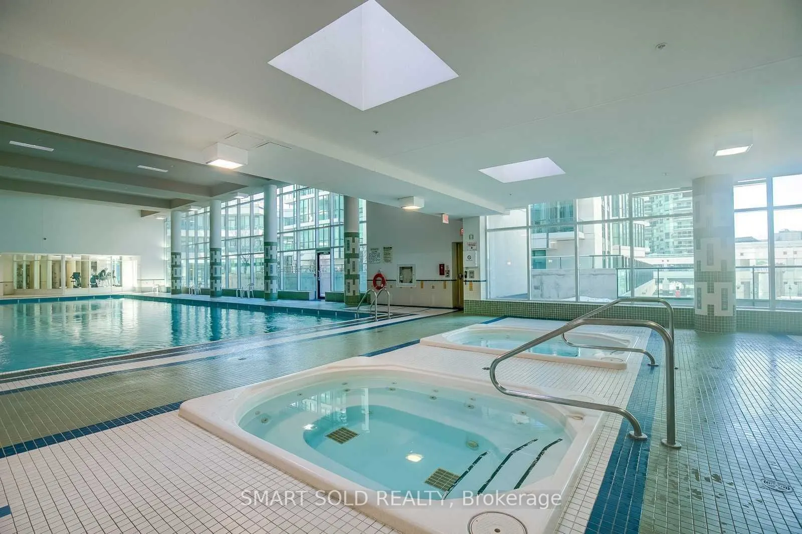 33 Bay Street, #2807