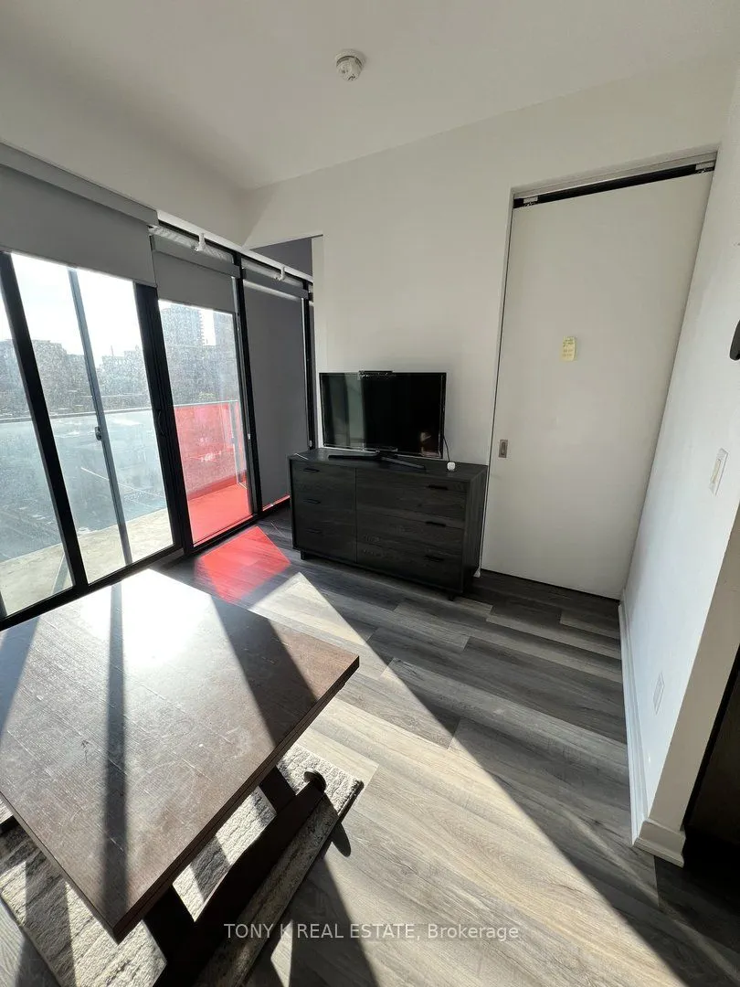 215 Queen Street W, #605C