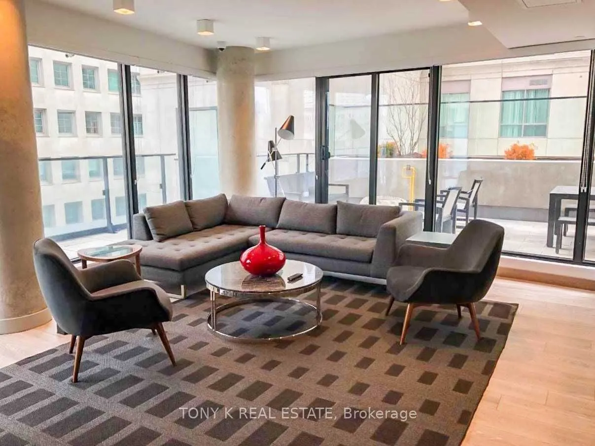 215 Queen Street W, #605C