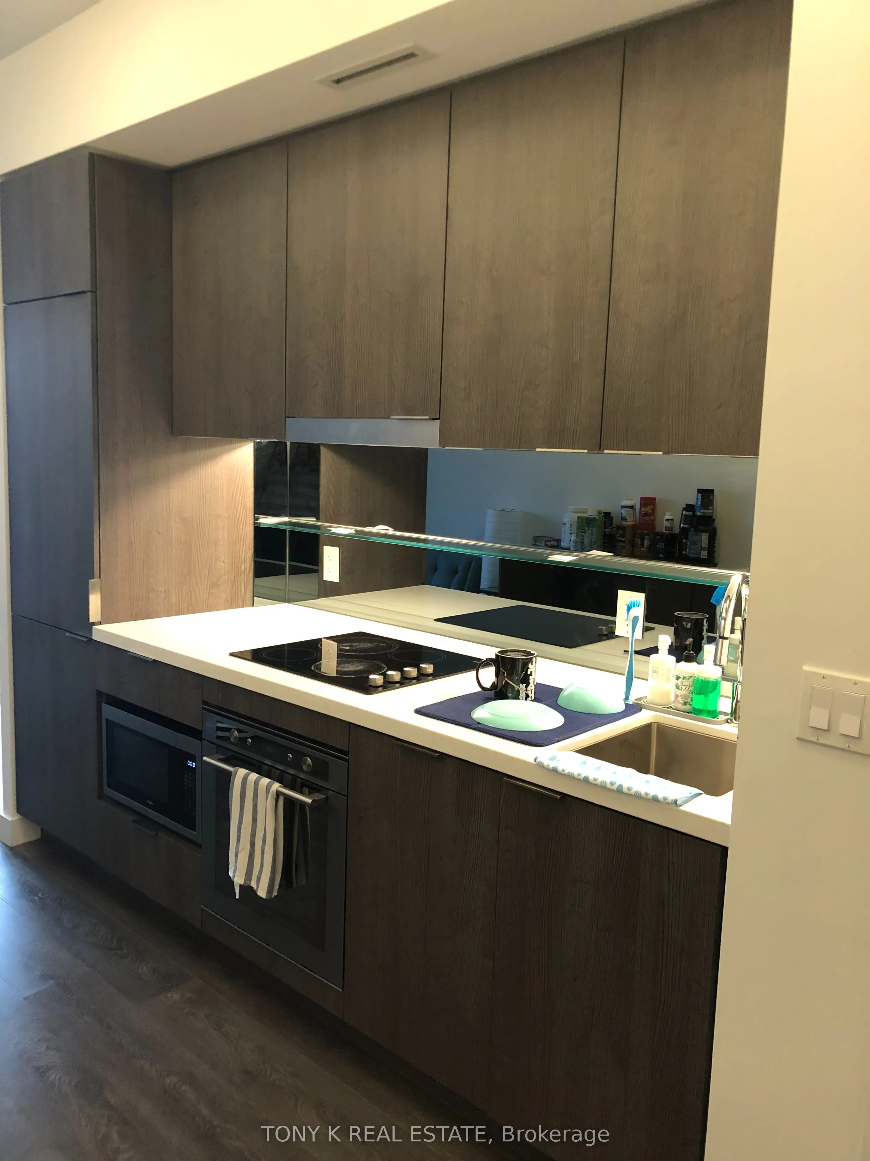 215 Queen Street W, #605C