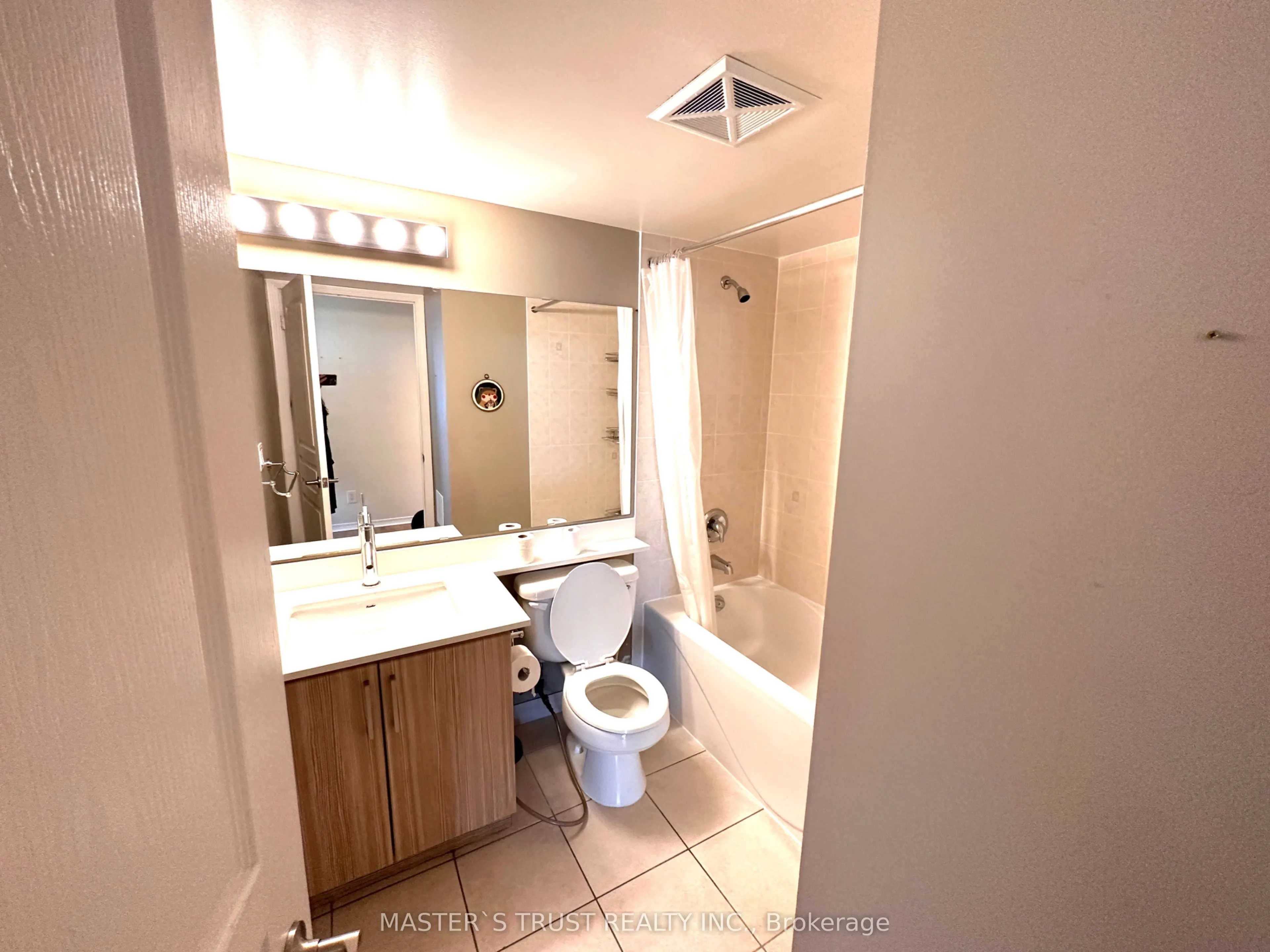 503 Beecroft Road, #1906