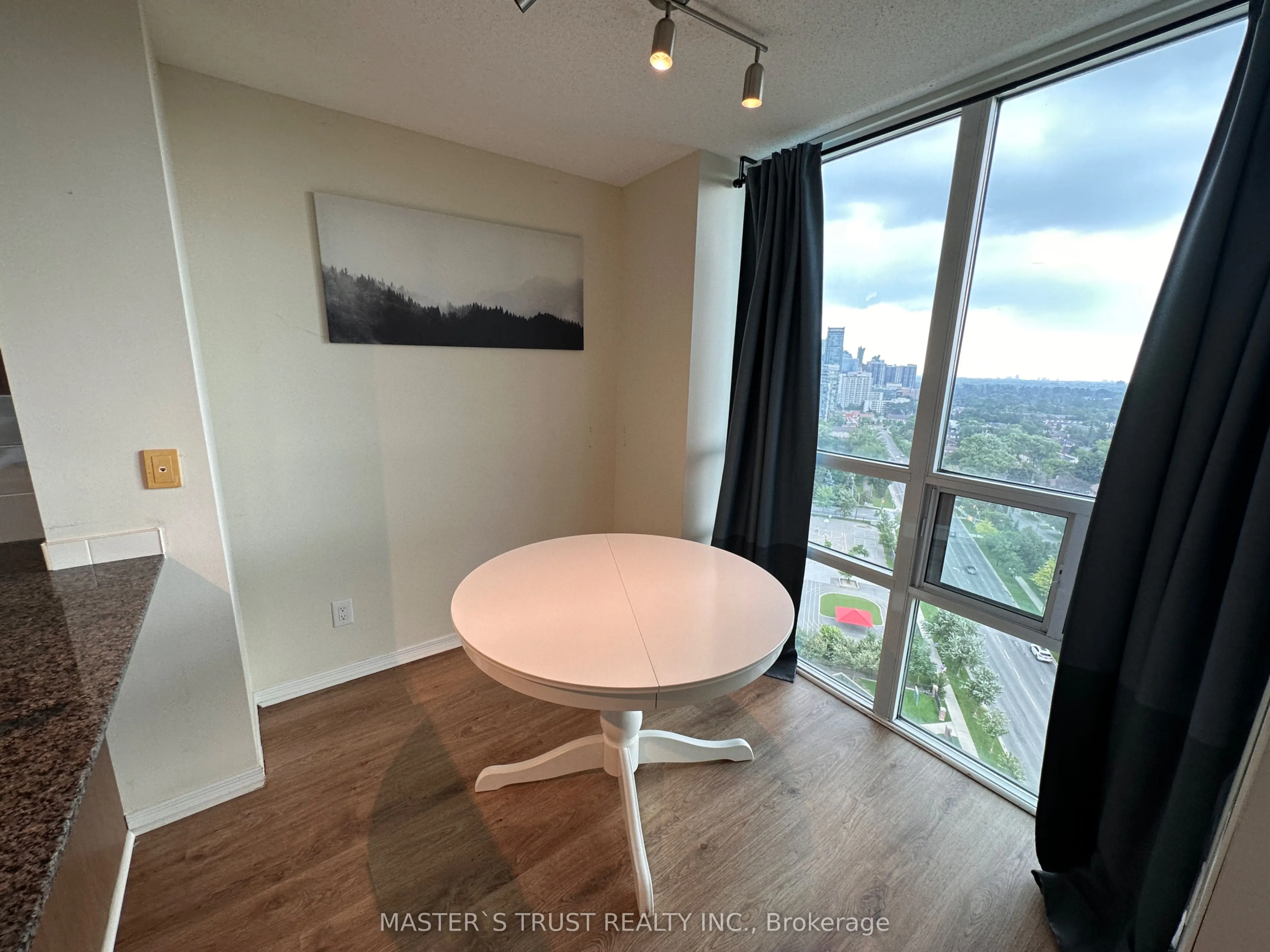 503 Beecroft Road, #1906
