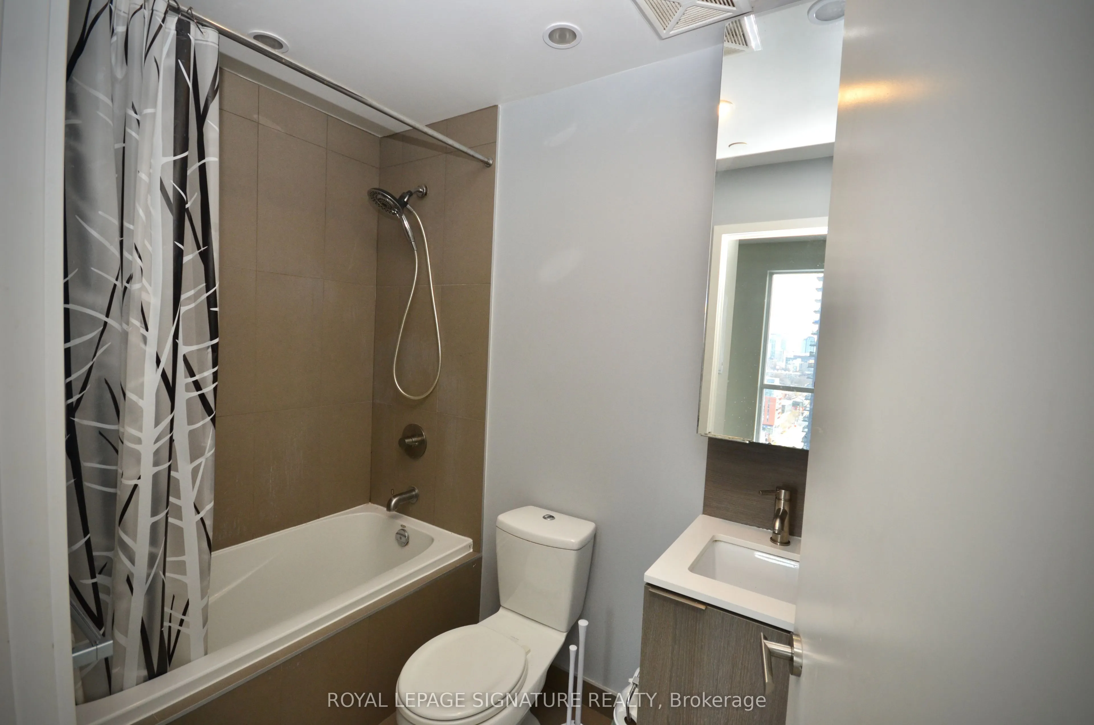 170 Sumach Street, #1708