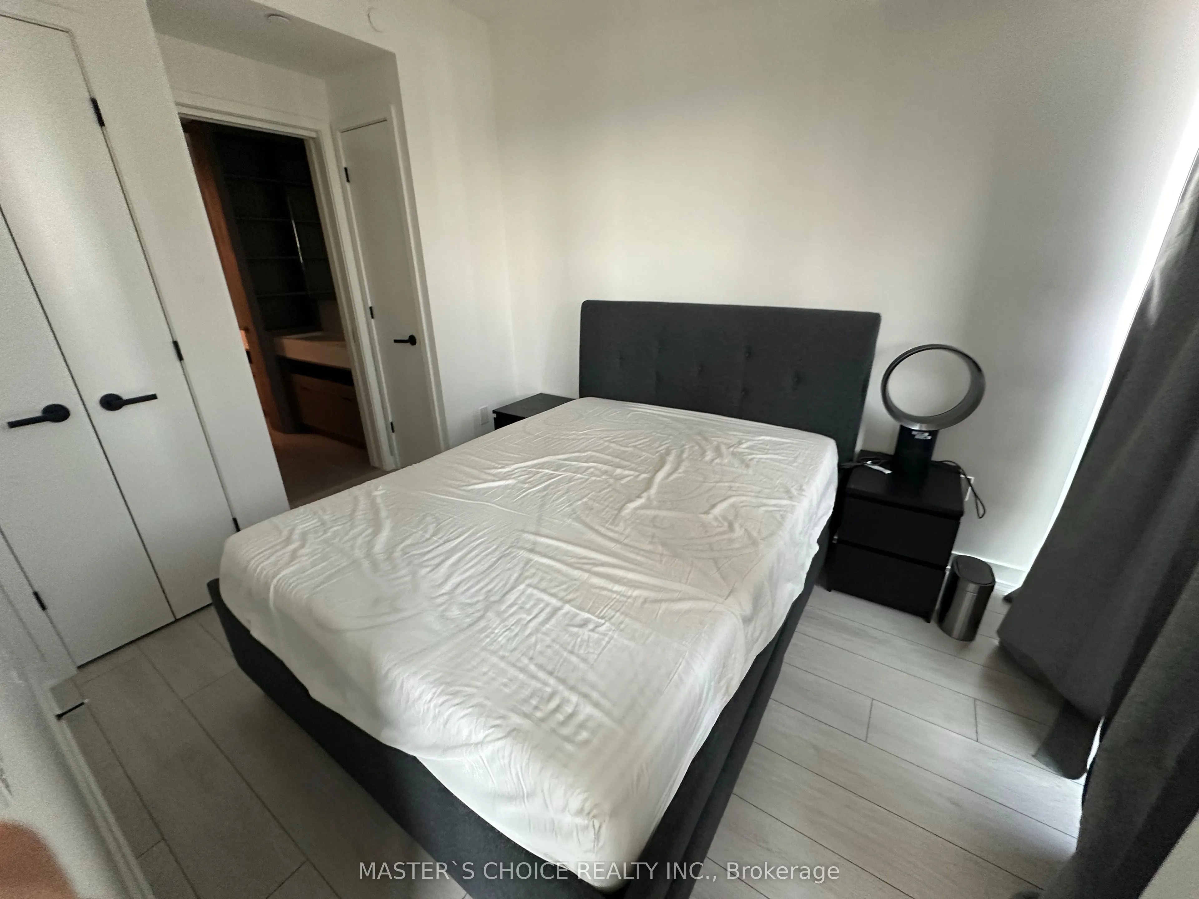 55 Charles Street E, #3201