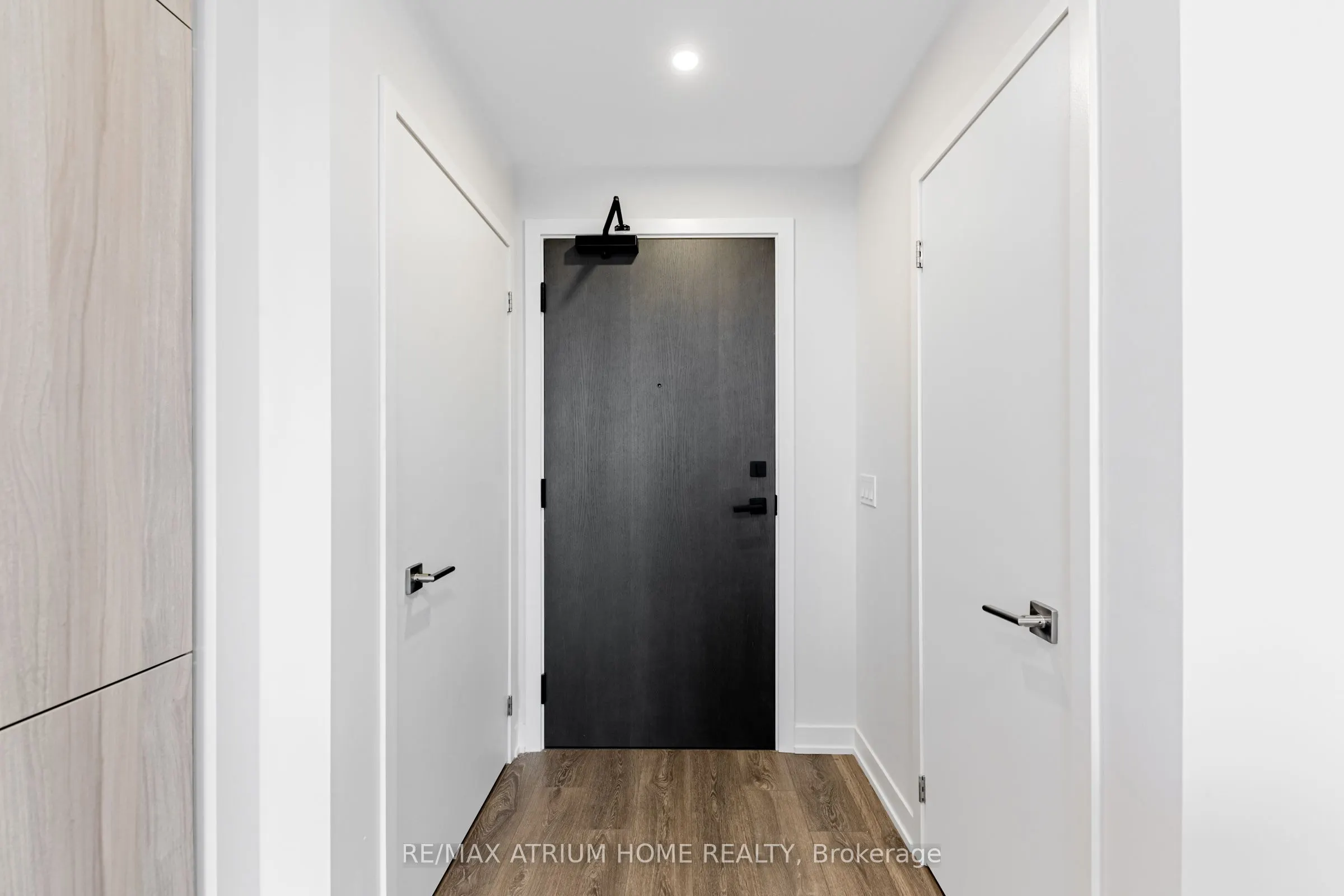 15 Holmes Avenue, #2509