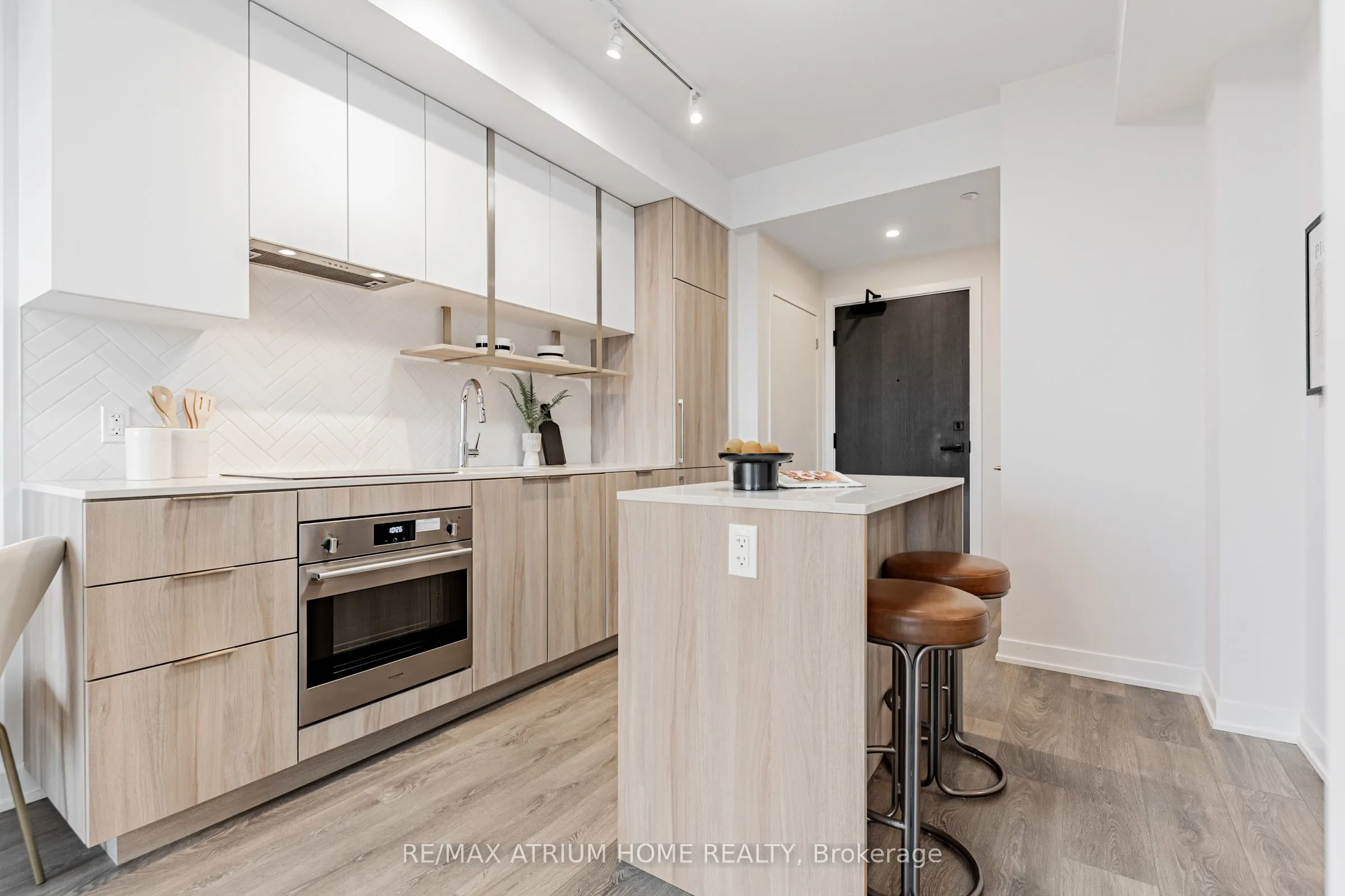 15 Holmes Avenue, #2509