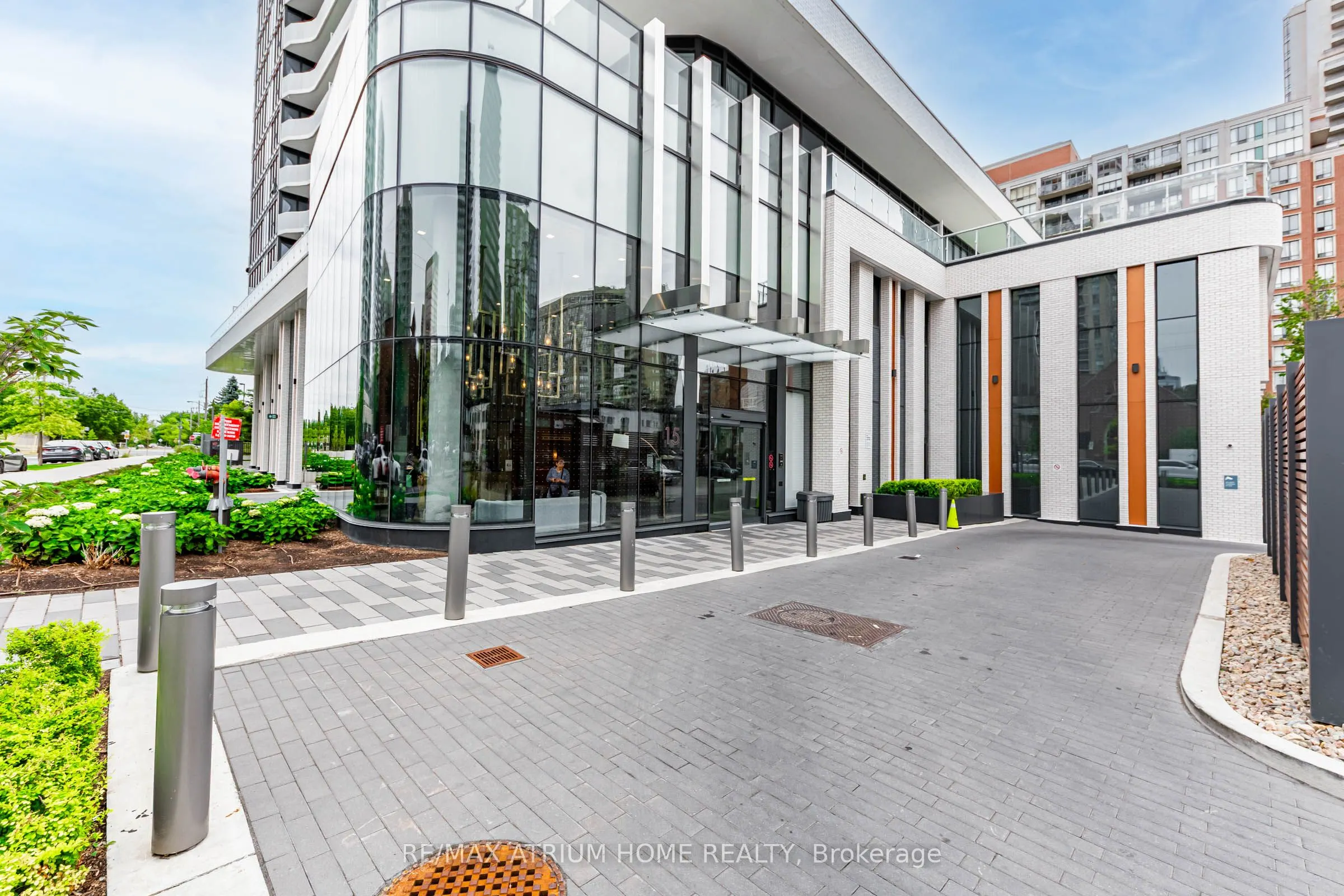 15 Holmes Avenue, #2509