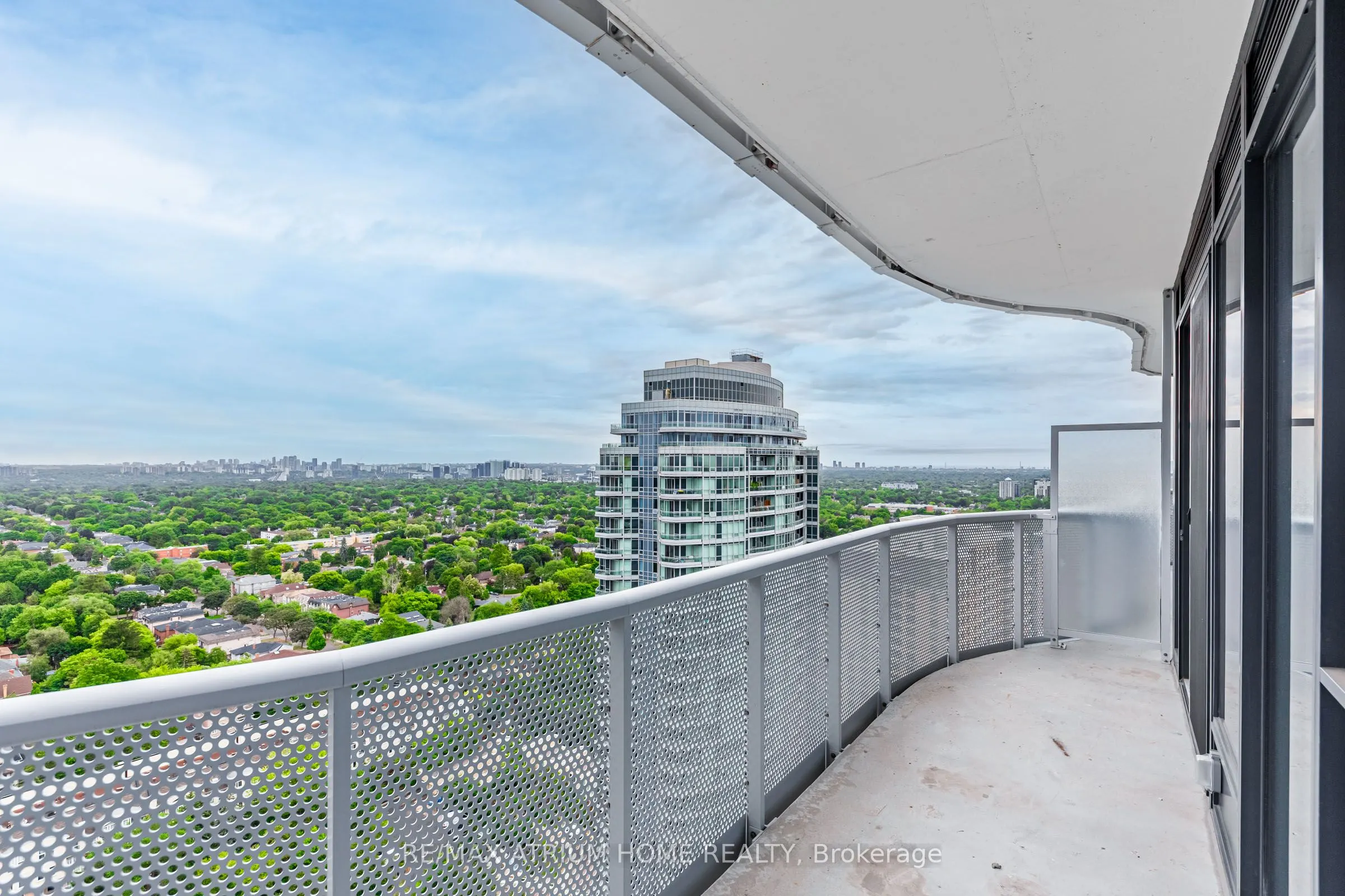 15 Holmes Avenue, #2509