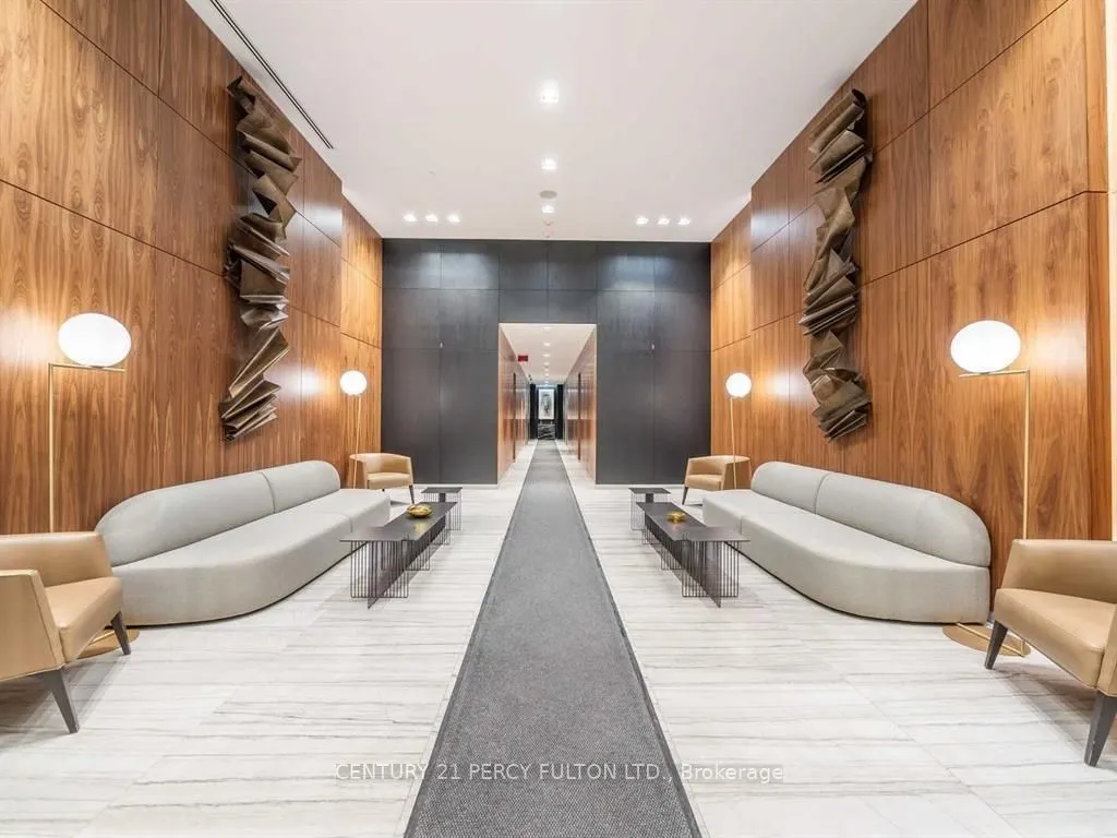 8 Eglinton Avenue E, #2001