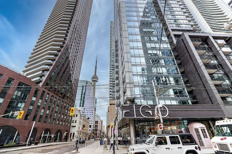 295 Adelaide Street W, #719