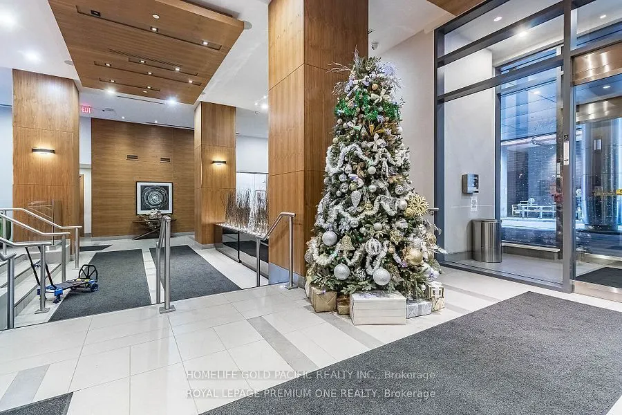 295 Adelaide Street W, #719