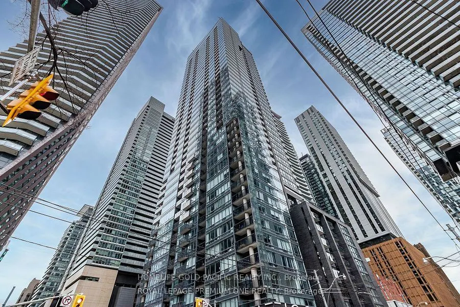 295 Adelaide Street W, #719