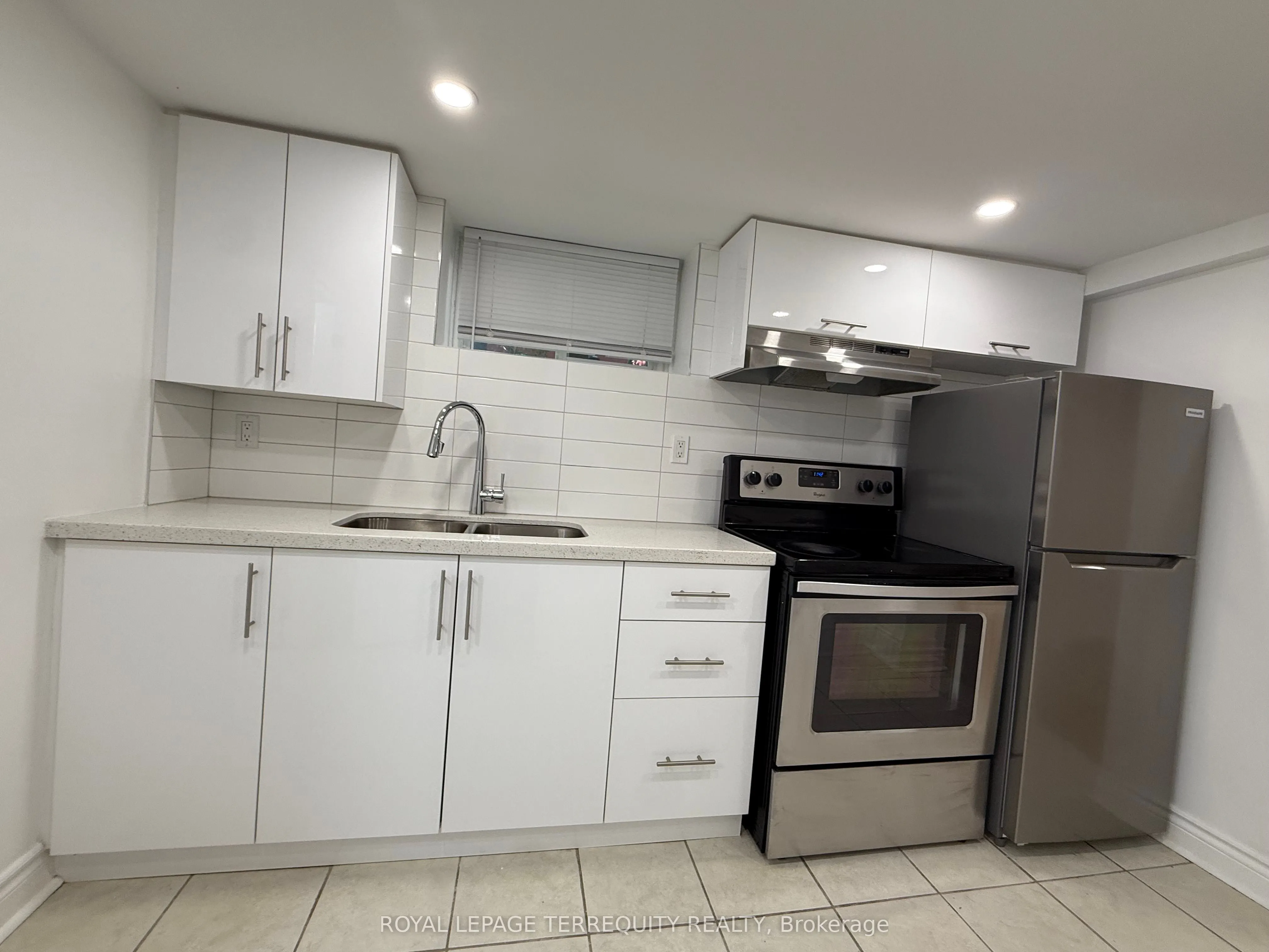 29 Khedive Avenue, #2