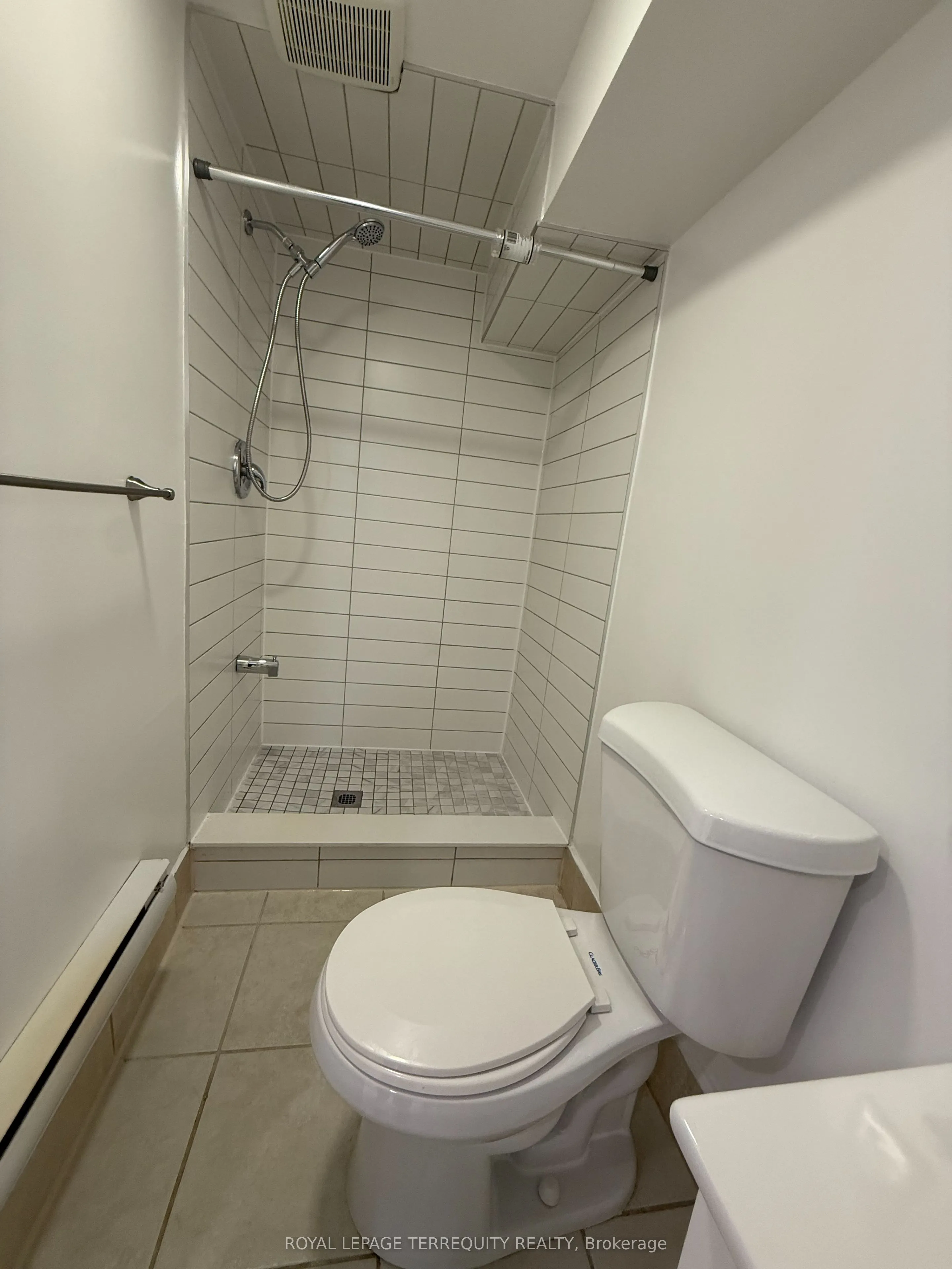 29 Khedive Avenue, #2