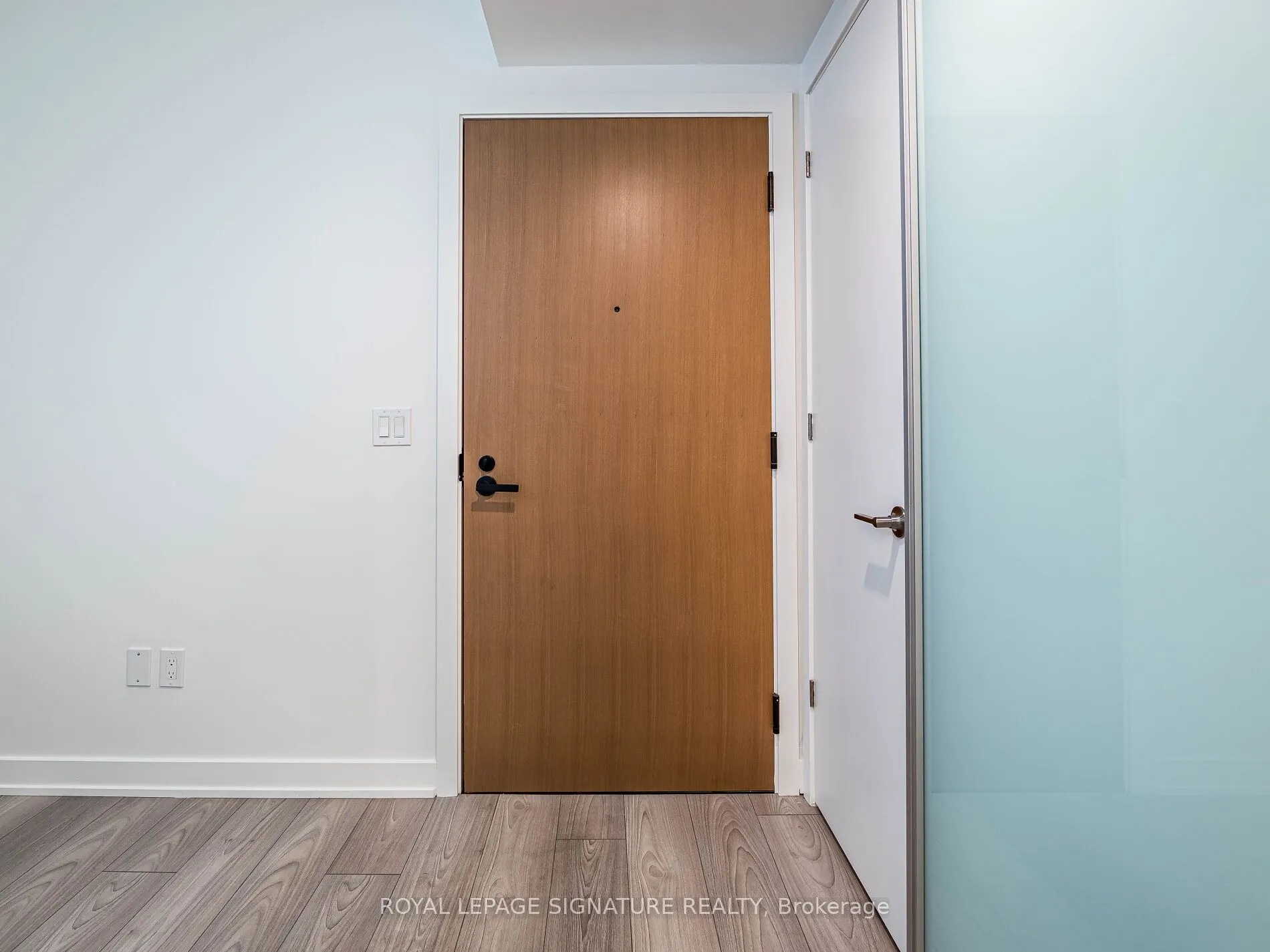 8 Tippett Road, #525