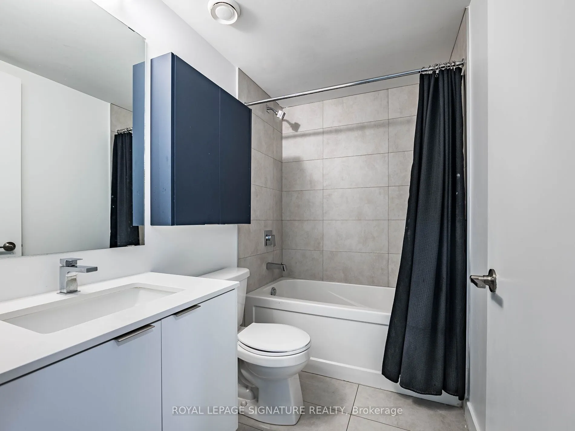 8 Tippett Road, #525