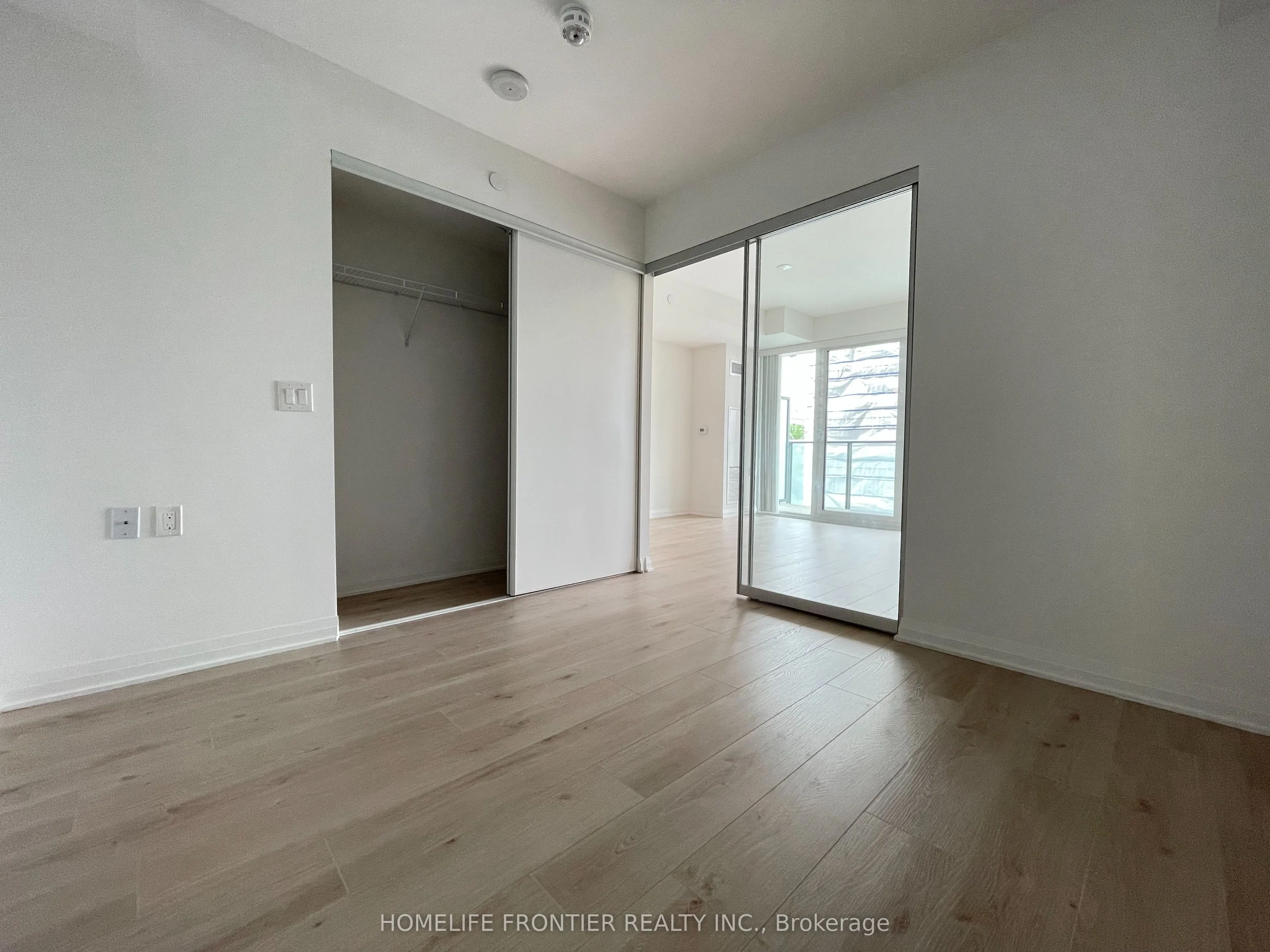 99 Foxbar Road, #806