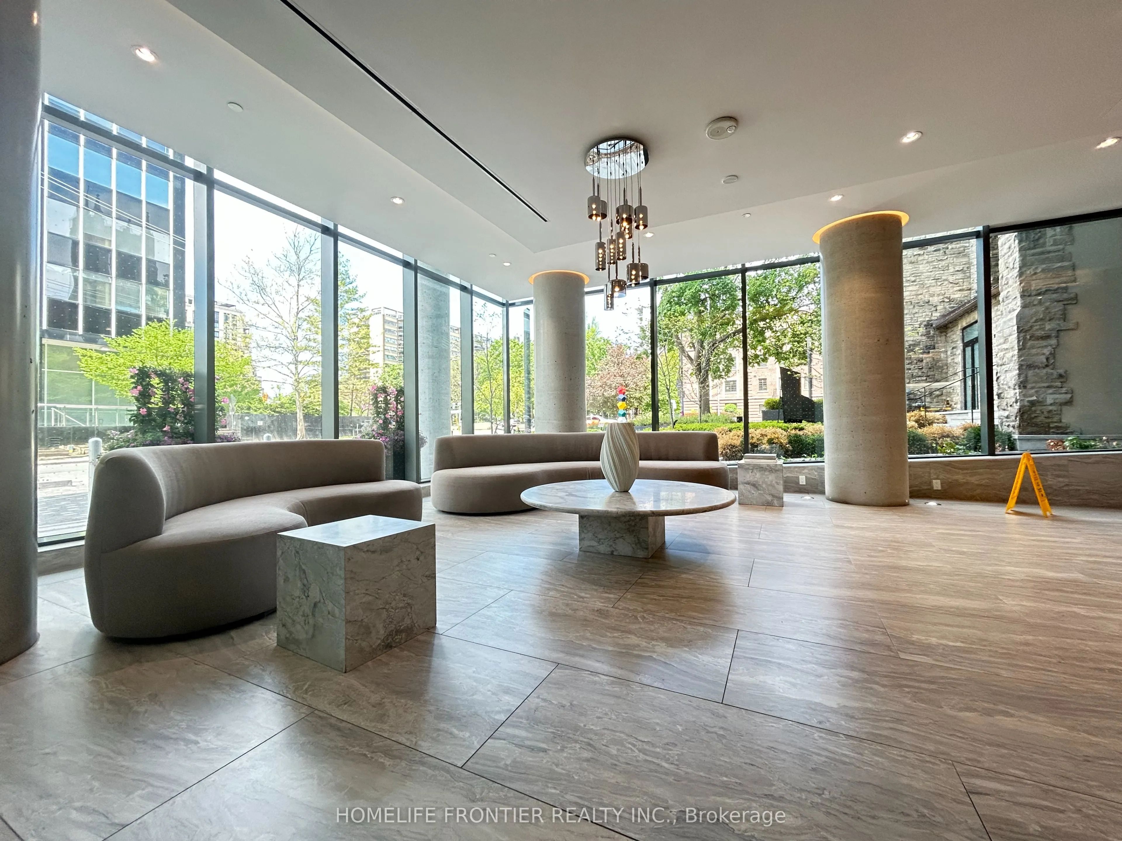 99 Foxbar Road, #806