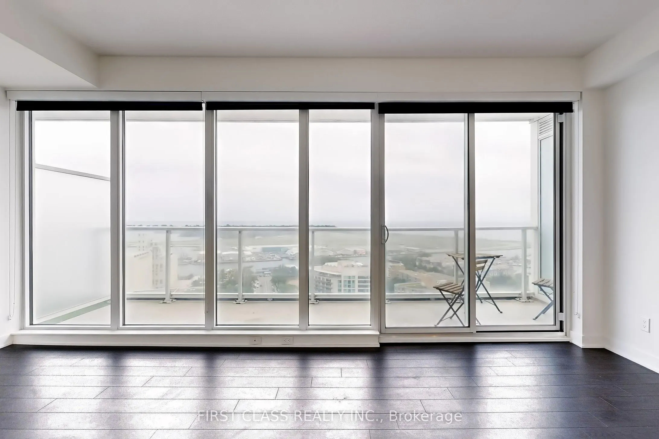 19 Bathurst Street, #3012