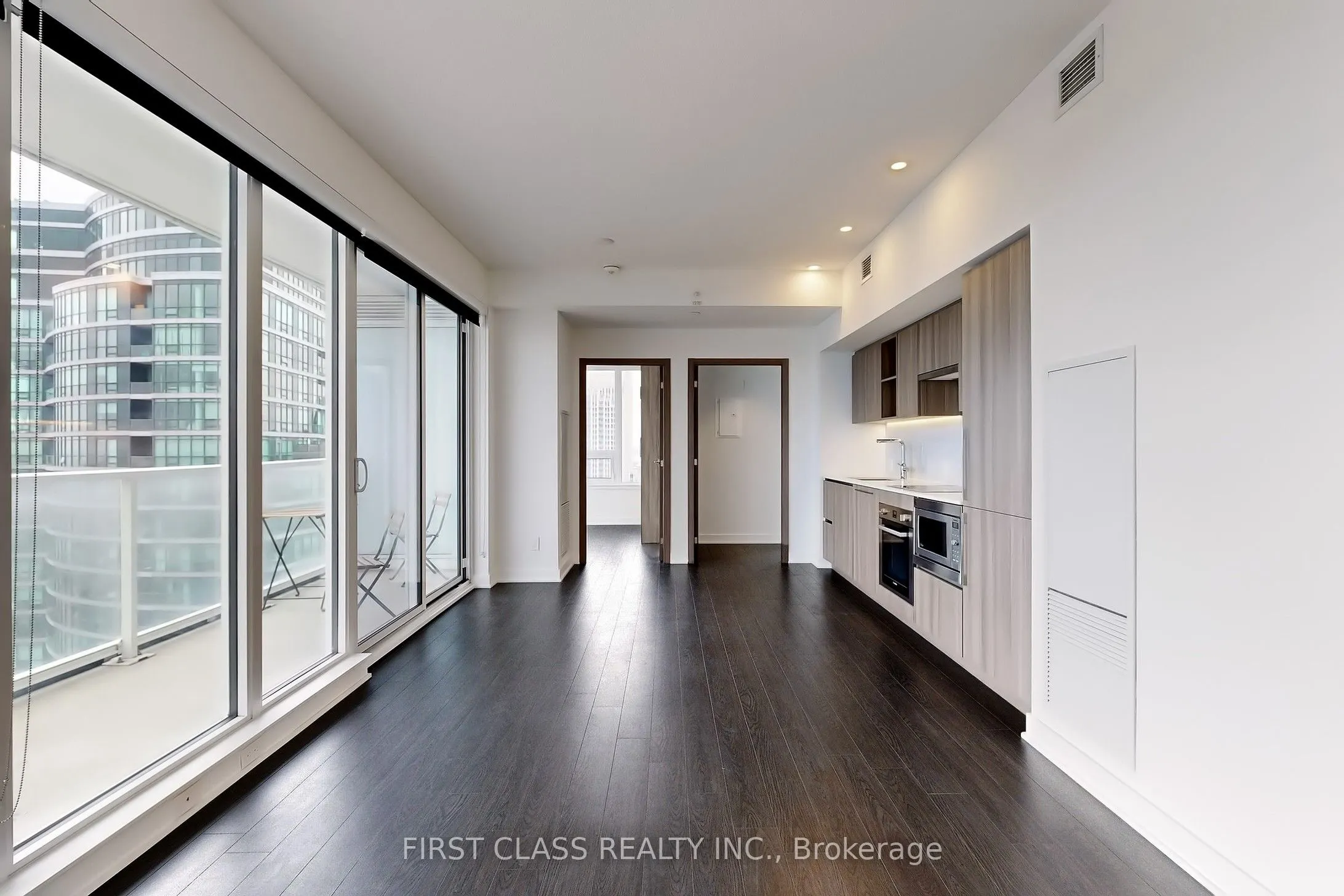 19 Bathurst Street, #3012