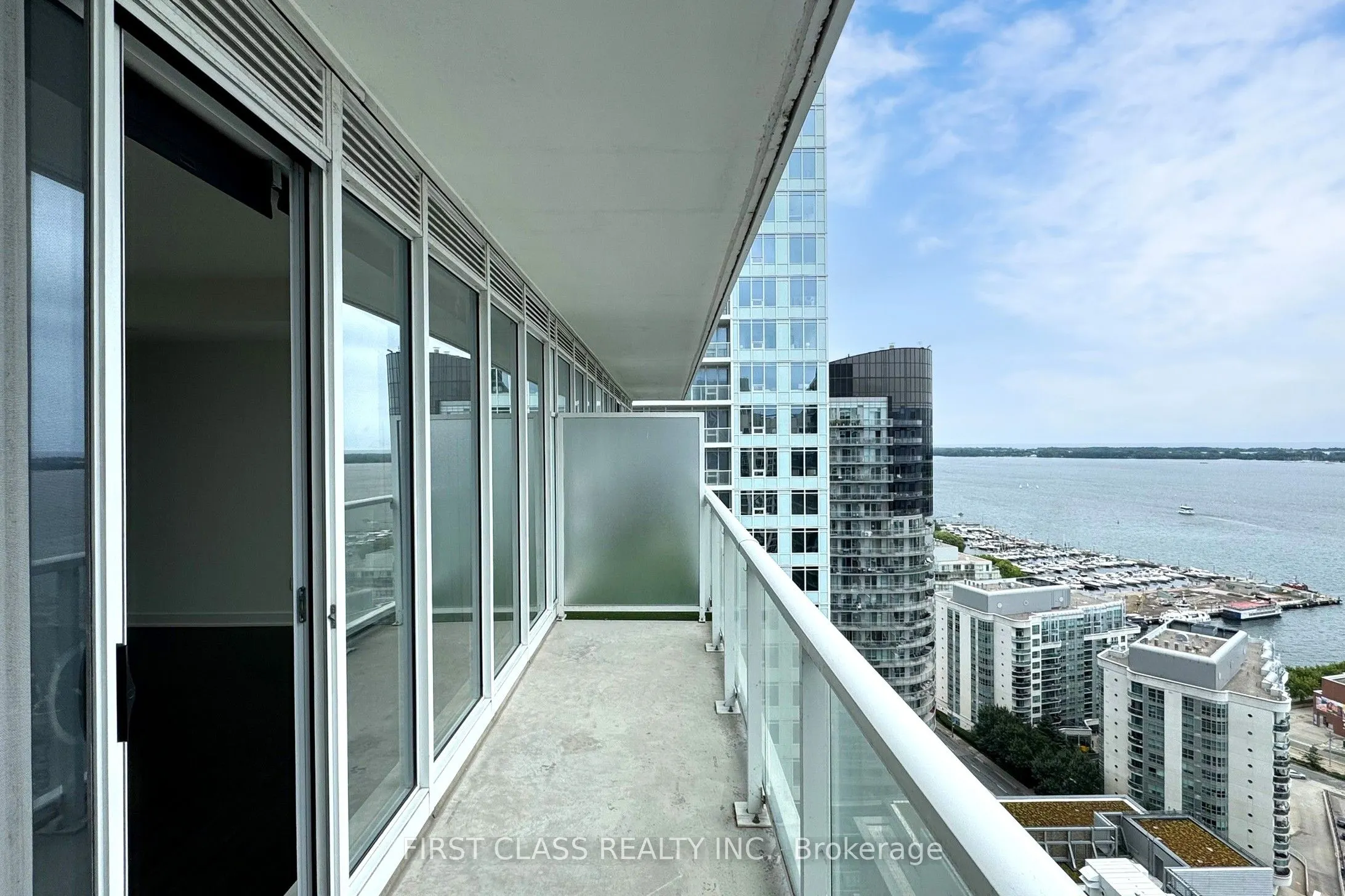 19 Bathurst Street, #3012