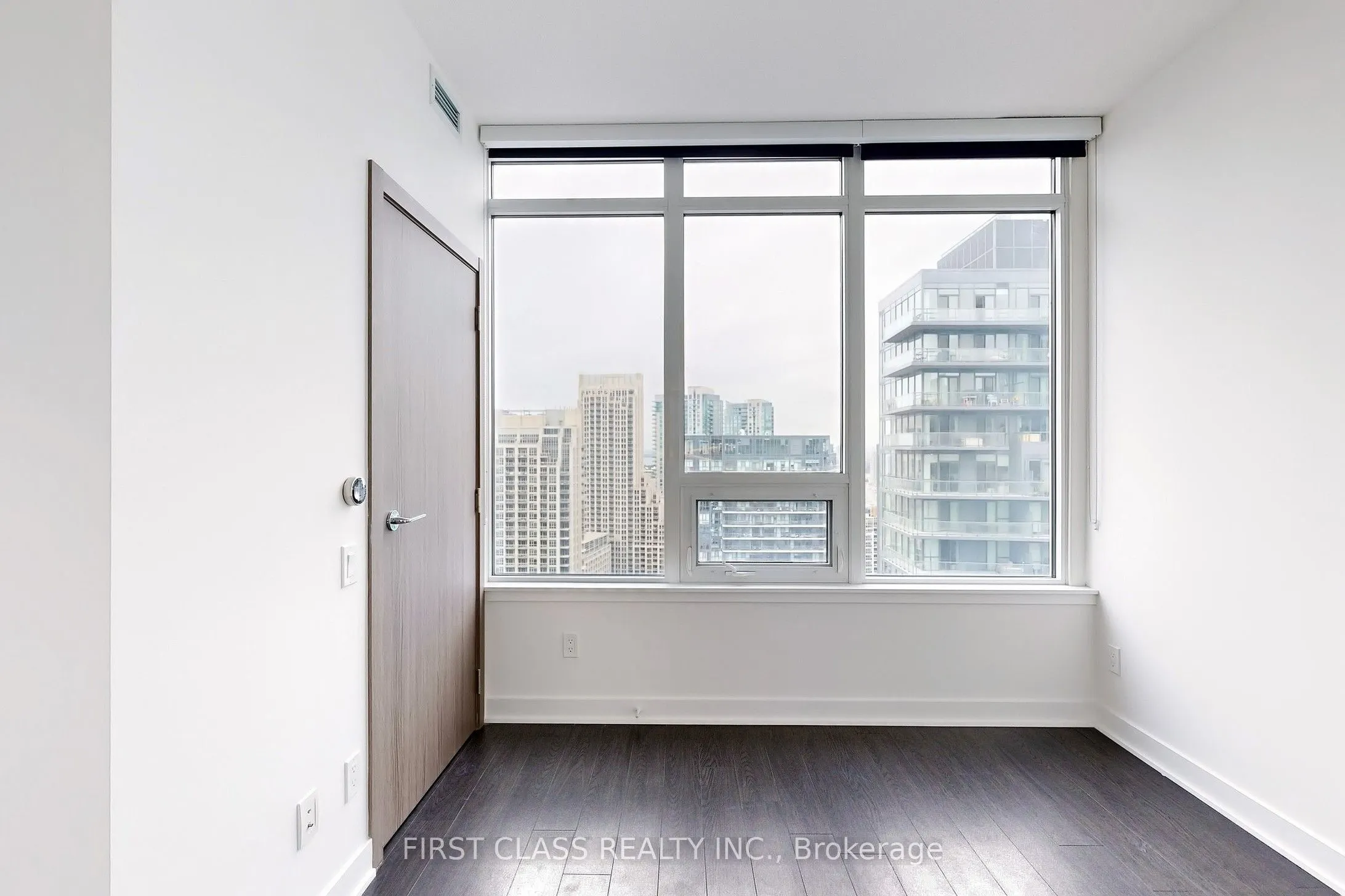 19 Bathurst Street, #3012