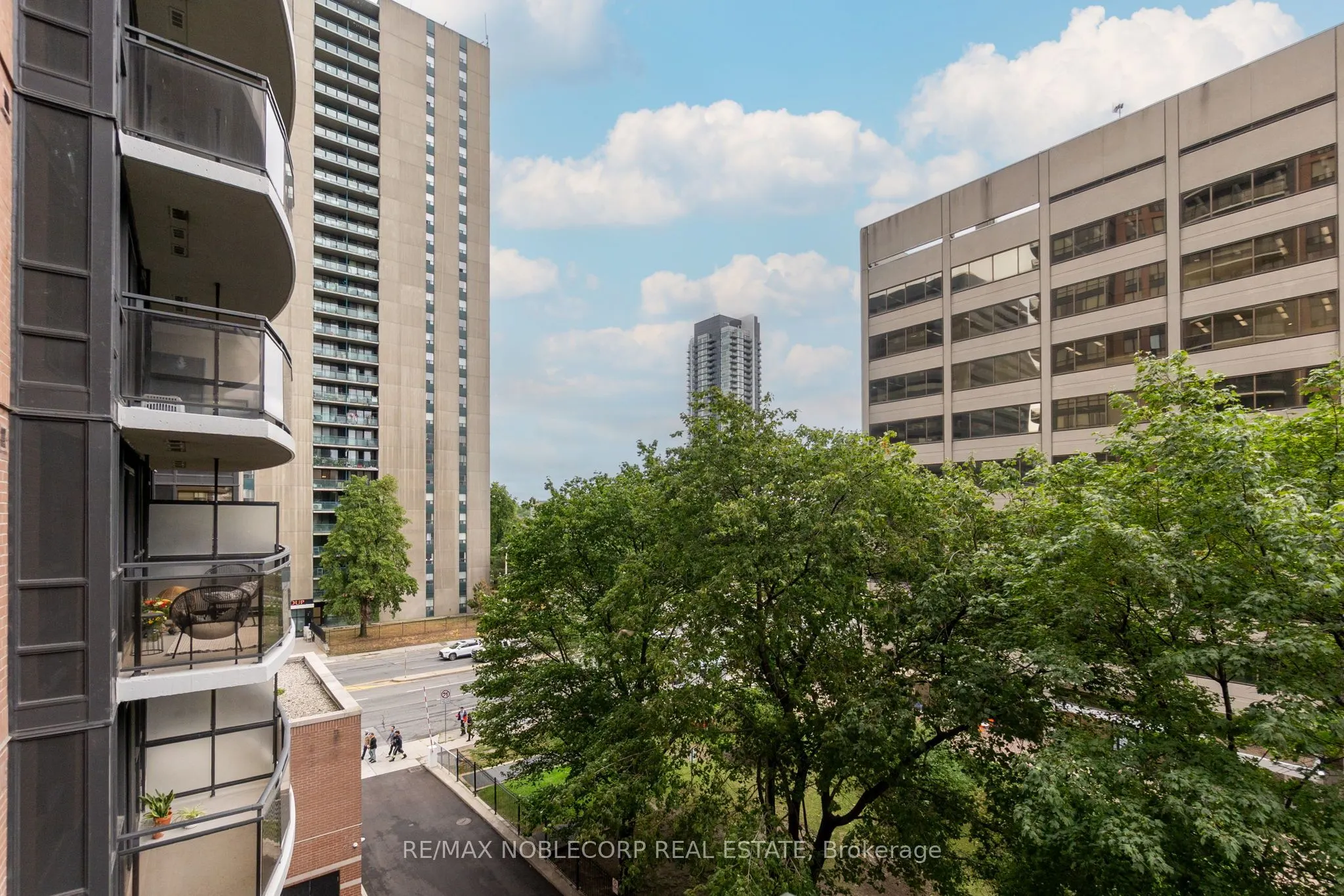 33 Sheppard Avenue E, #500
