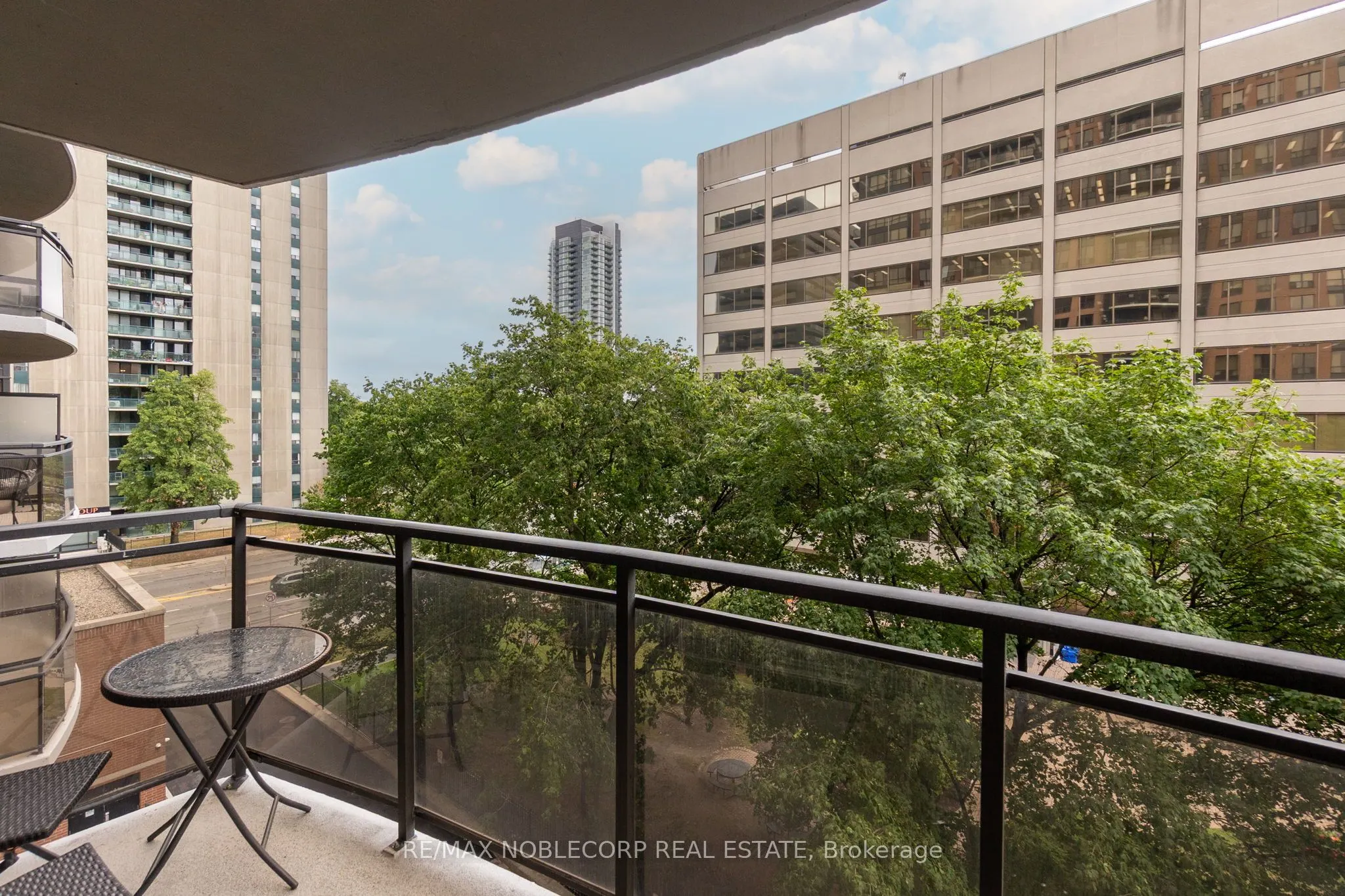 33 Sheppard Avenue E, #500