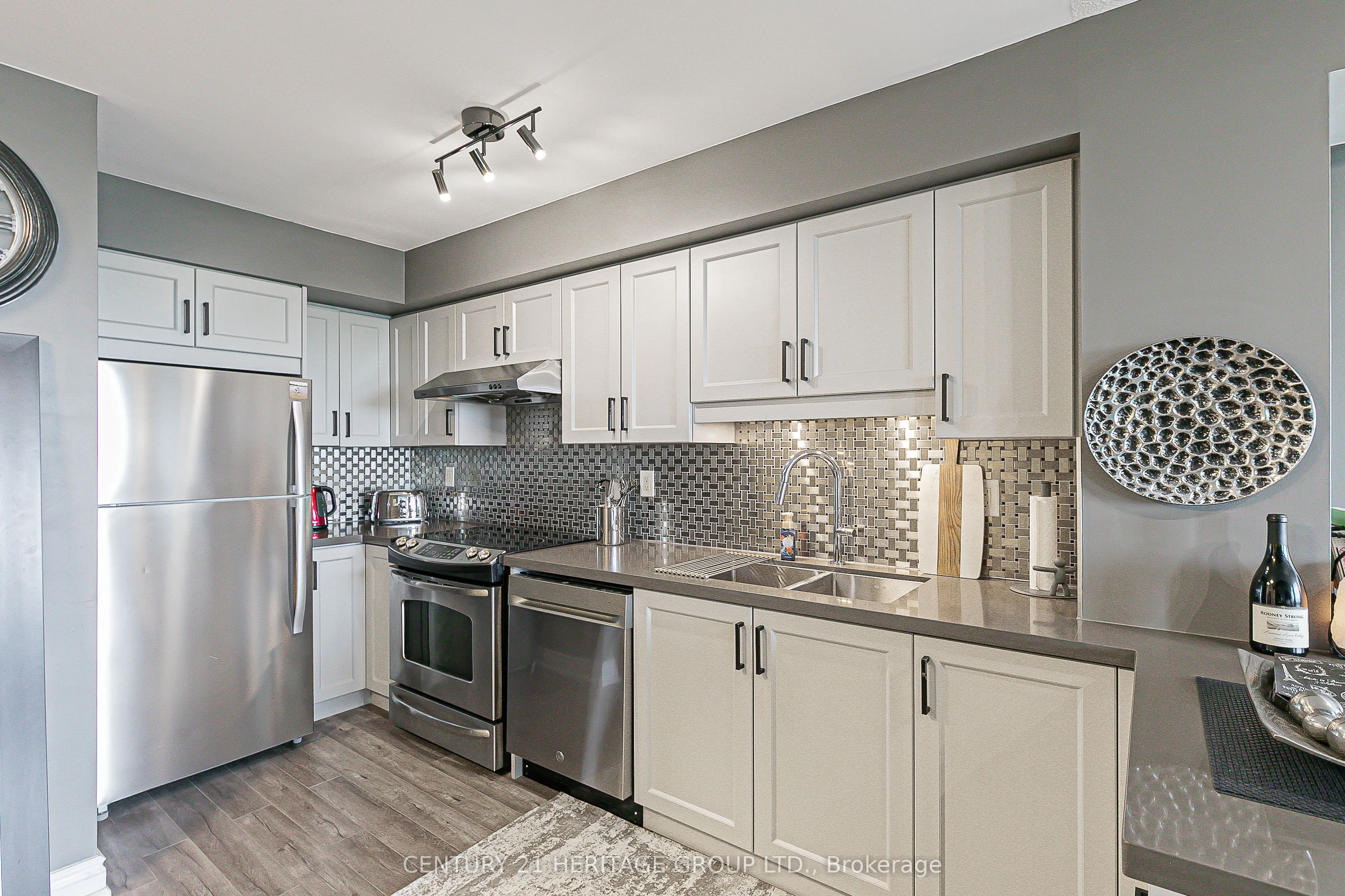 78 Harrison Garden Boulevard S, #1704