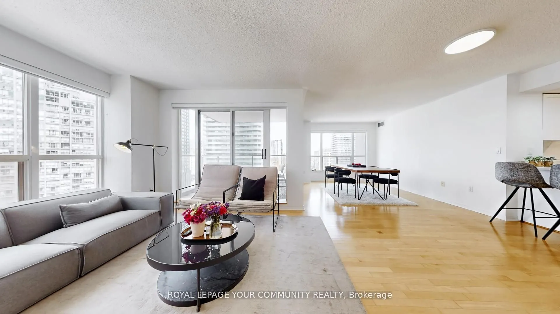 909 Bay Street, #1609