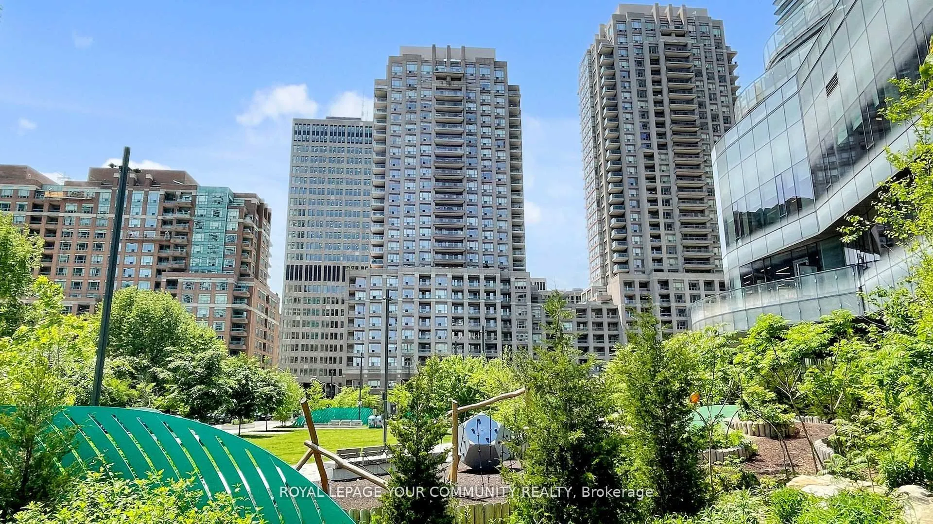 909 Bay Street, #1609