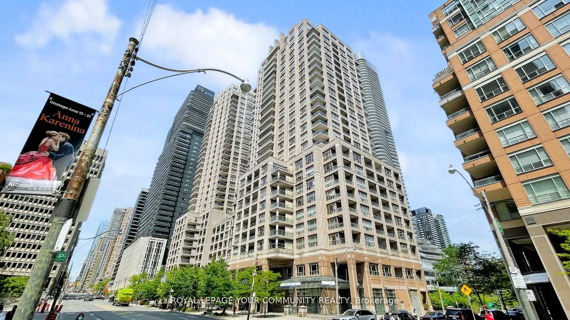 909 Bay Street, #1609