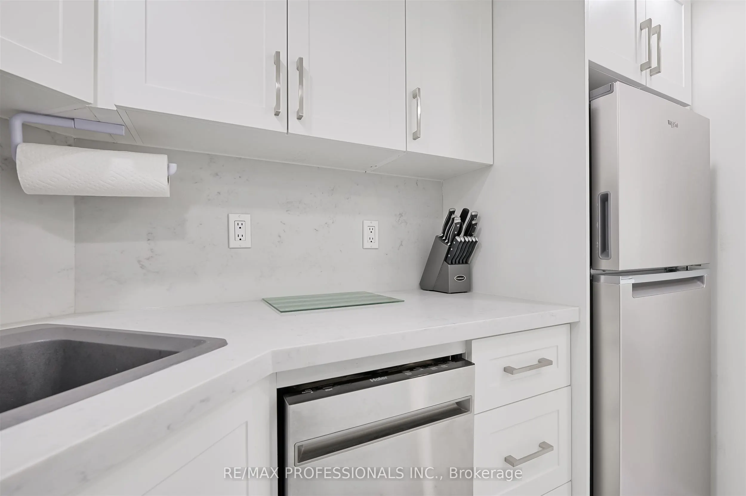 38 Elm Street, #3110